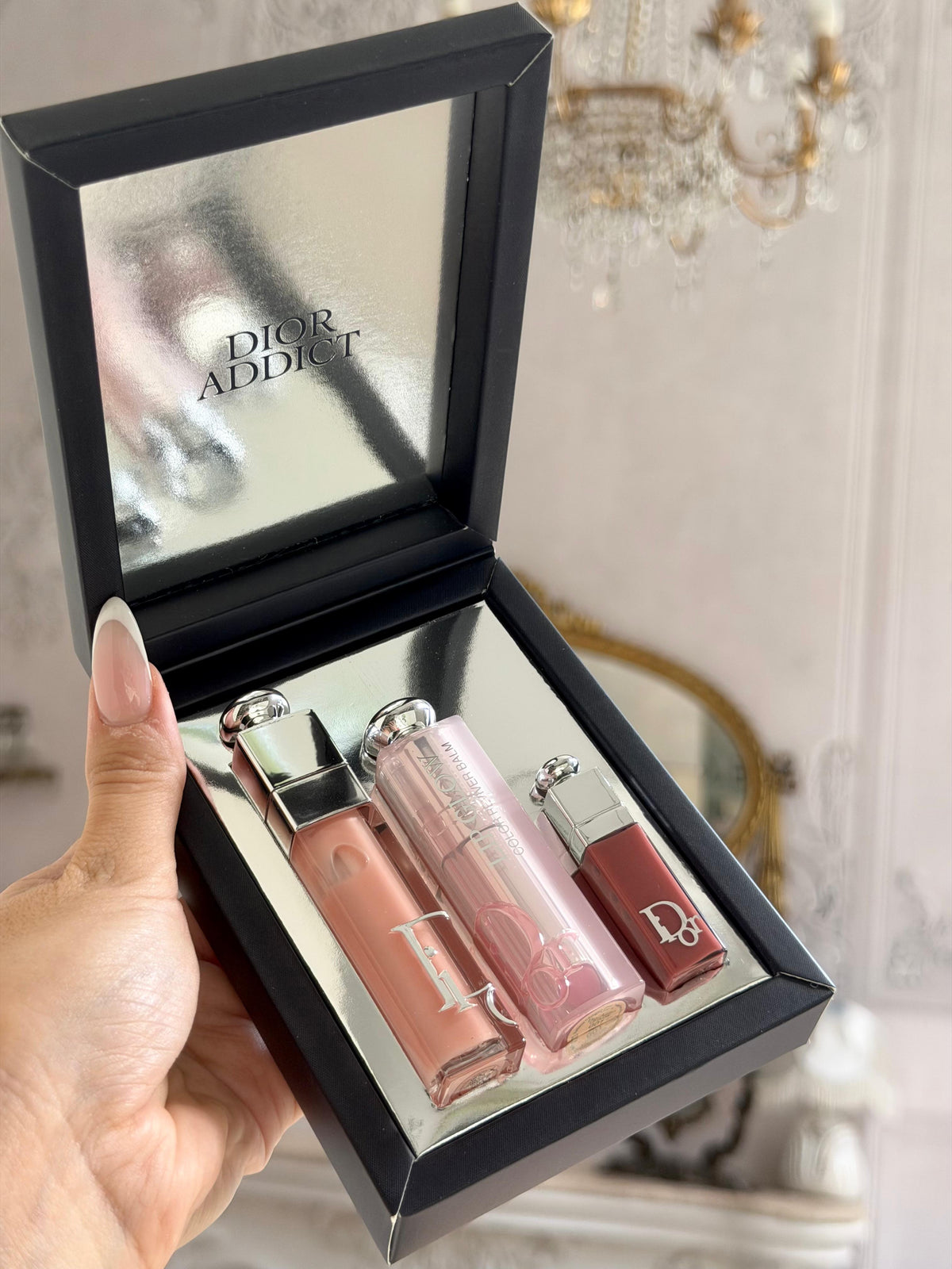 DIOR Addict Trio Lip Gloss Gift Set
Hydrating Lip Balm and Plumping Gloss