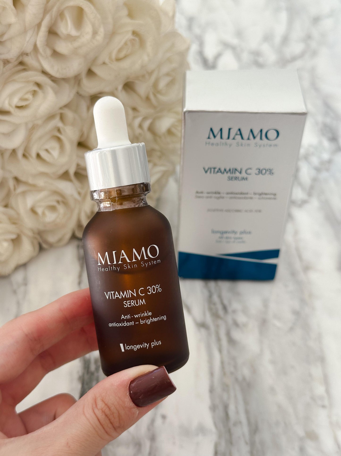MIAMO Vitamin C 30%
Serum Anti-Wrinkle, Antioxidant, Brightening