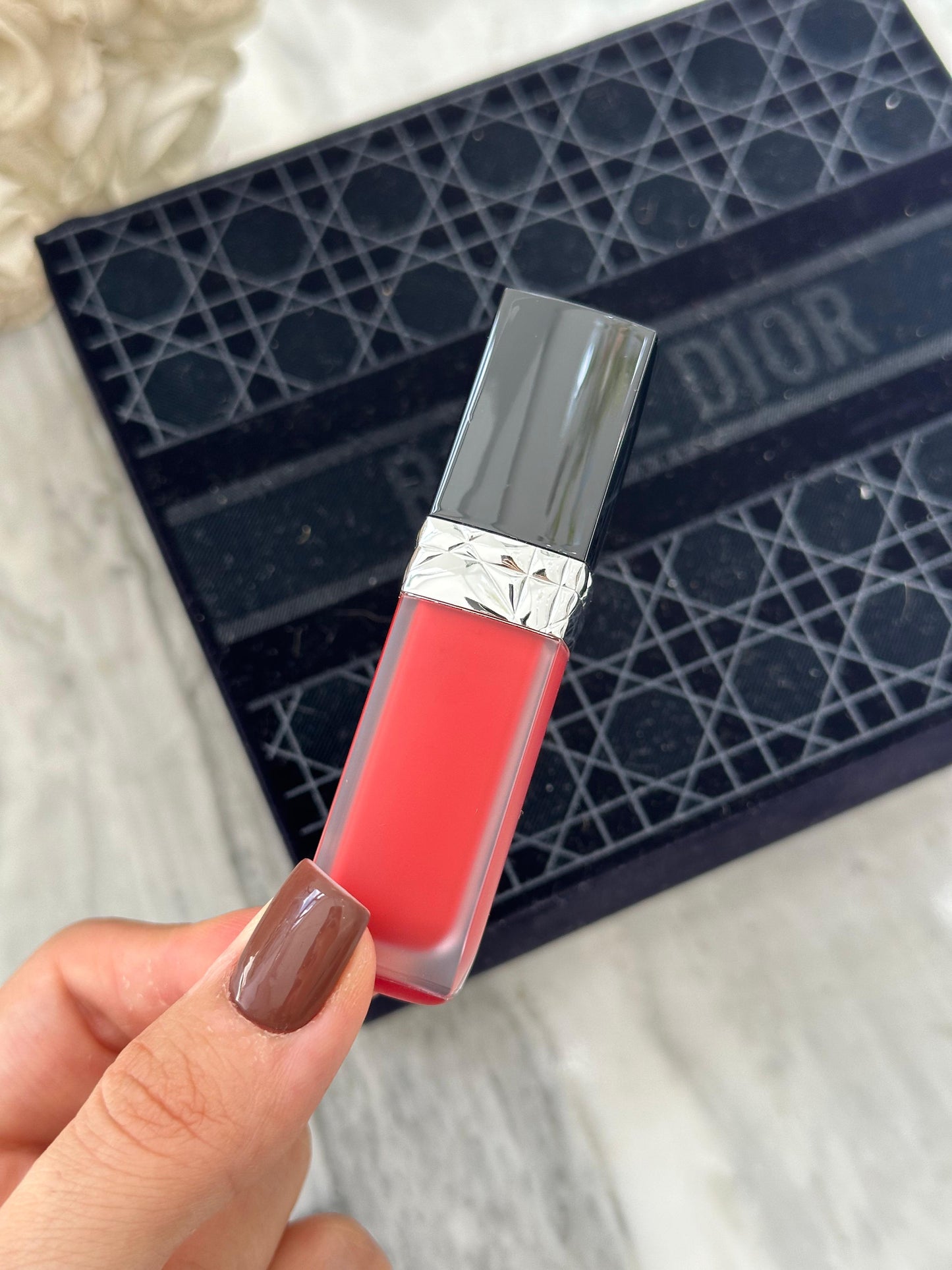 DIOR Rouge Forever Liquid
Transfer-Proof Liquid Lipstick (Pa kuti)