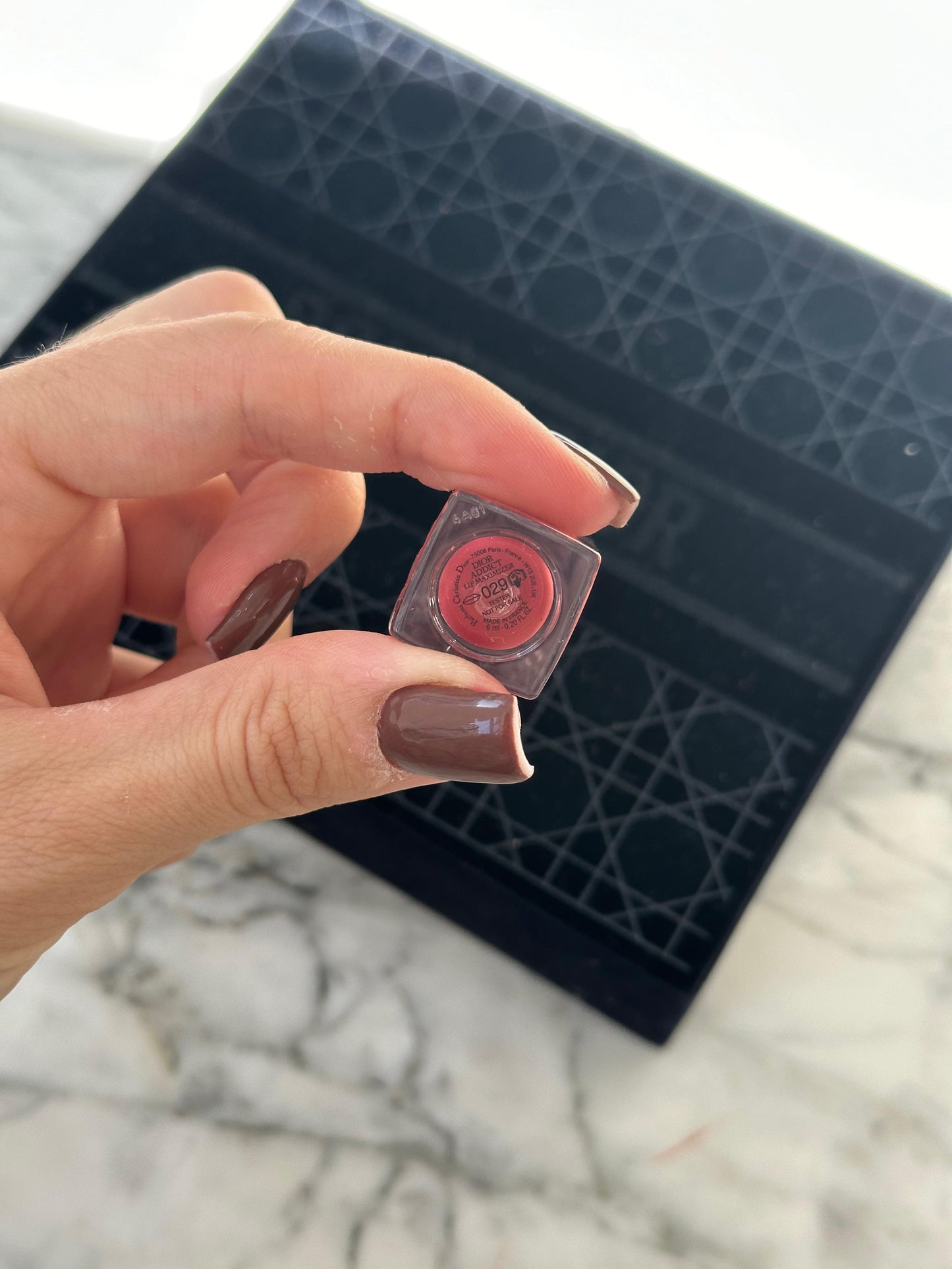 DIOR Addict Lip Maximizer (029)
Plumping Gloss - Instant and Long-Term Volume Effect - 24h Hydration