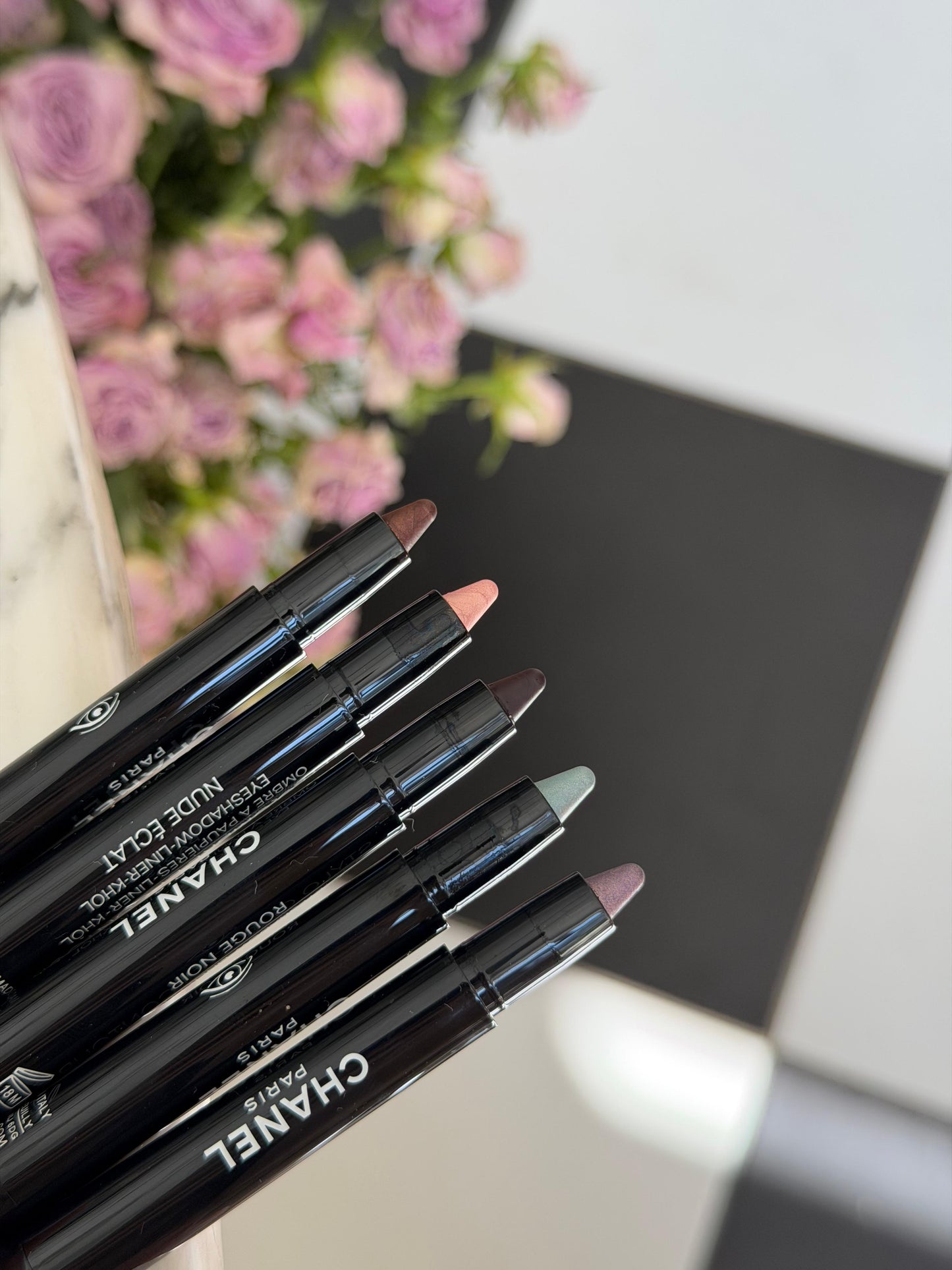CHANEL Stylo Ombre Et Contour (44)
Eyeshadow – Liner – Khôl