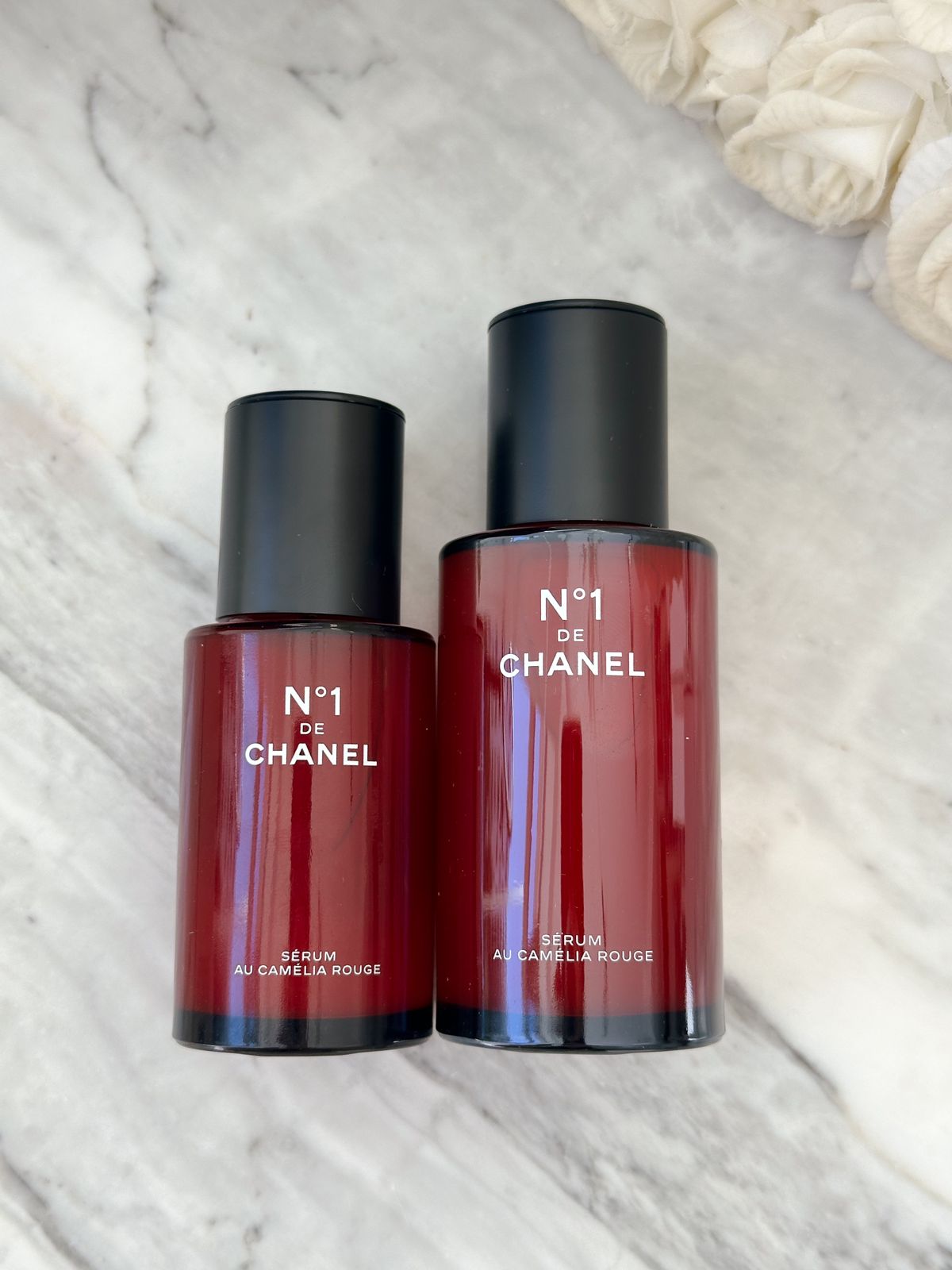 CHANEL N°1 De Chanel Revitalizing Serum
Smooths – Illuminates – Targets Signs of Aging