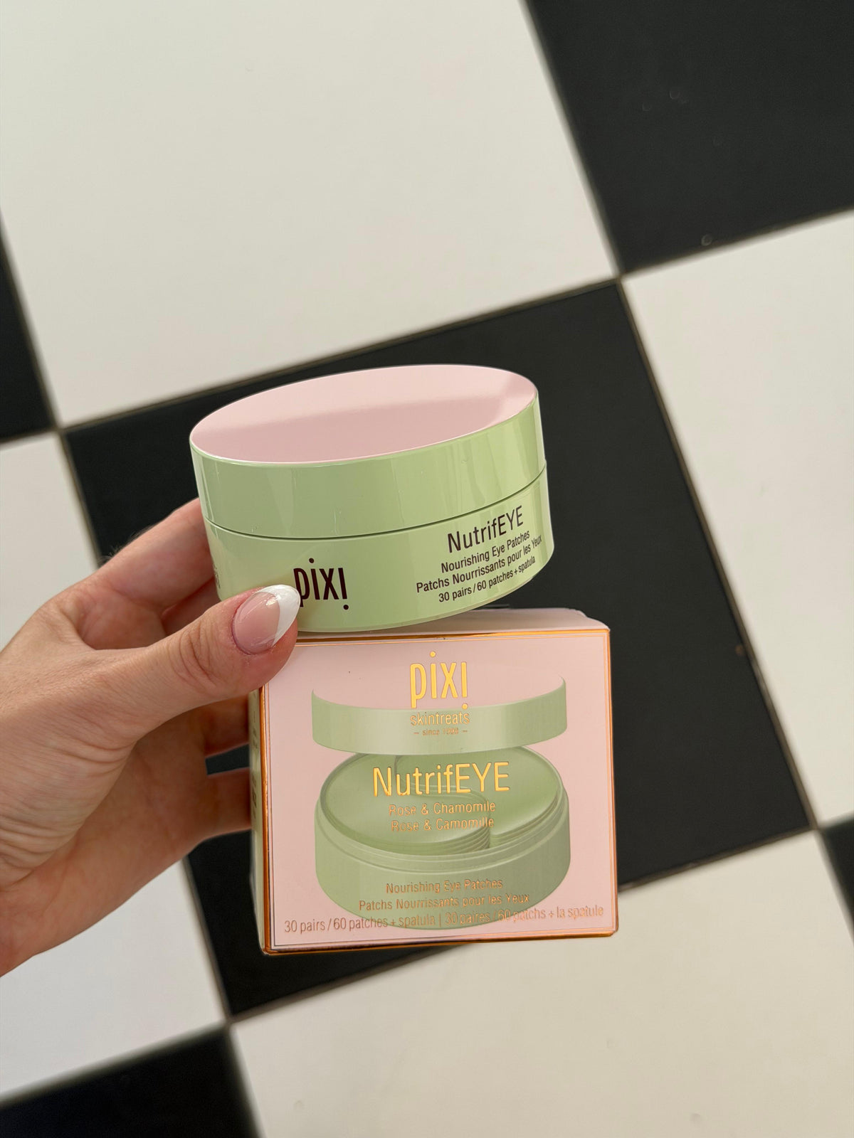 PIXI Nutrifeye
Rose & Chamomille
Nourishing Eye Patches