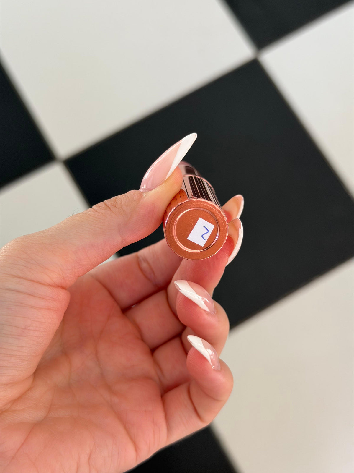 CHARLOTTE TILBURY Pillow Talk
Matte Revolution Long-Lasting Lipstick (2)