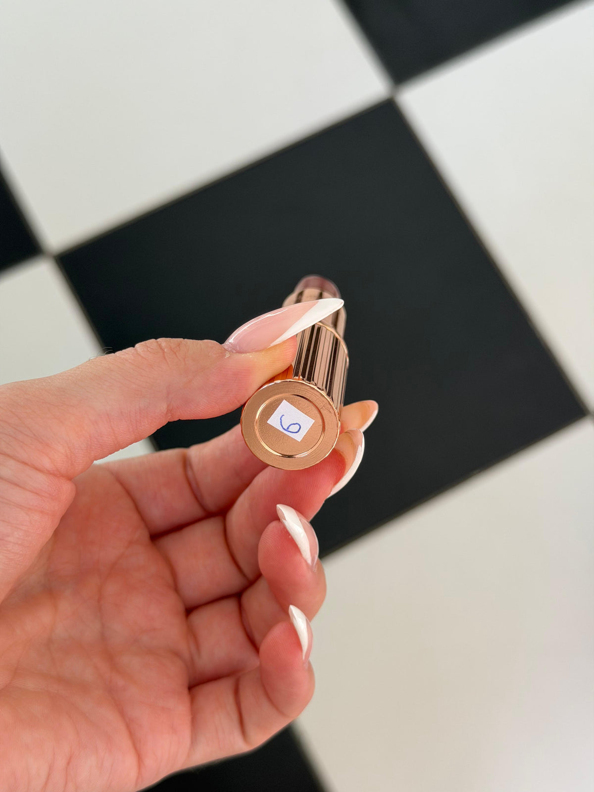 CHARLOTTE TILBURY Pillow Talk
Matte Revolution Long-Lasting Lipstick (6)