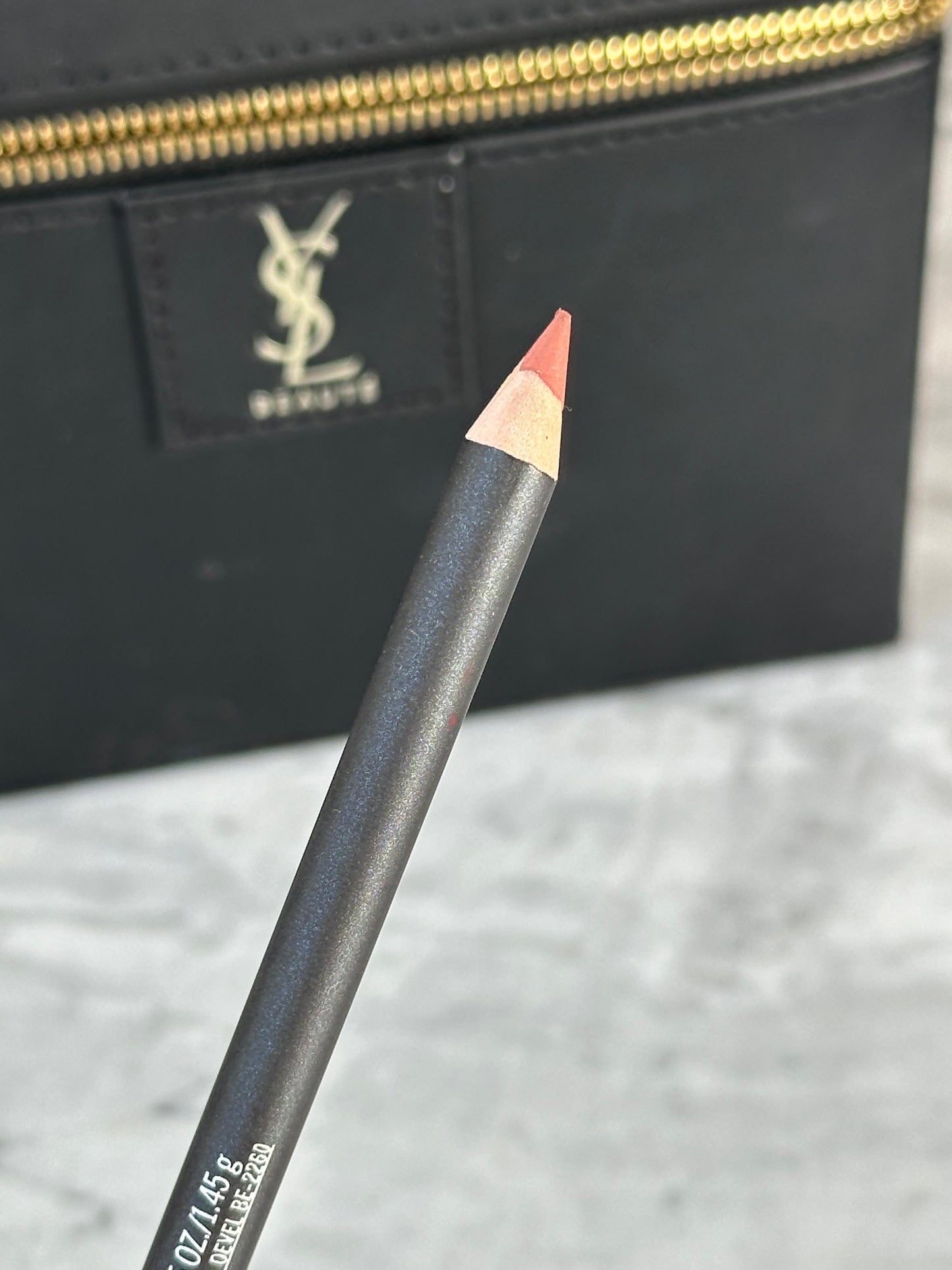 MAC Lip Pencil - Bodly Bare