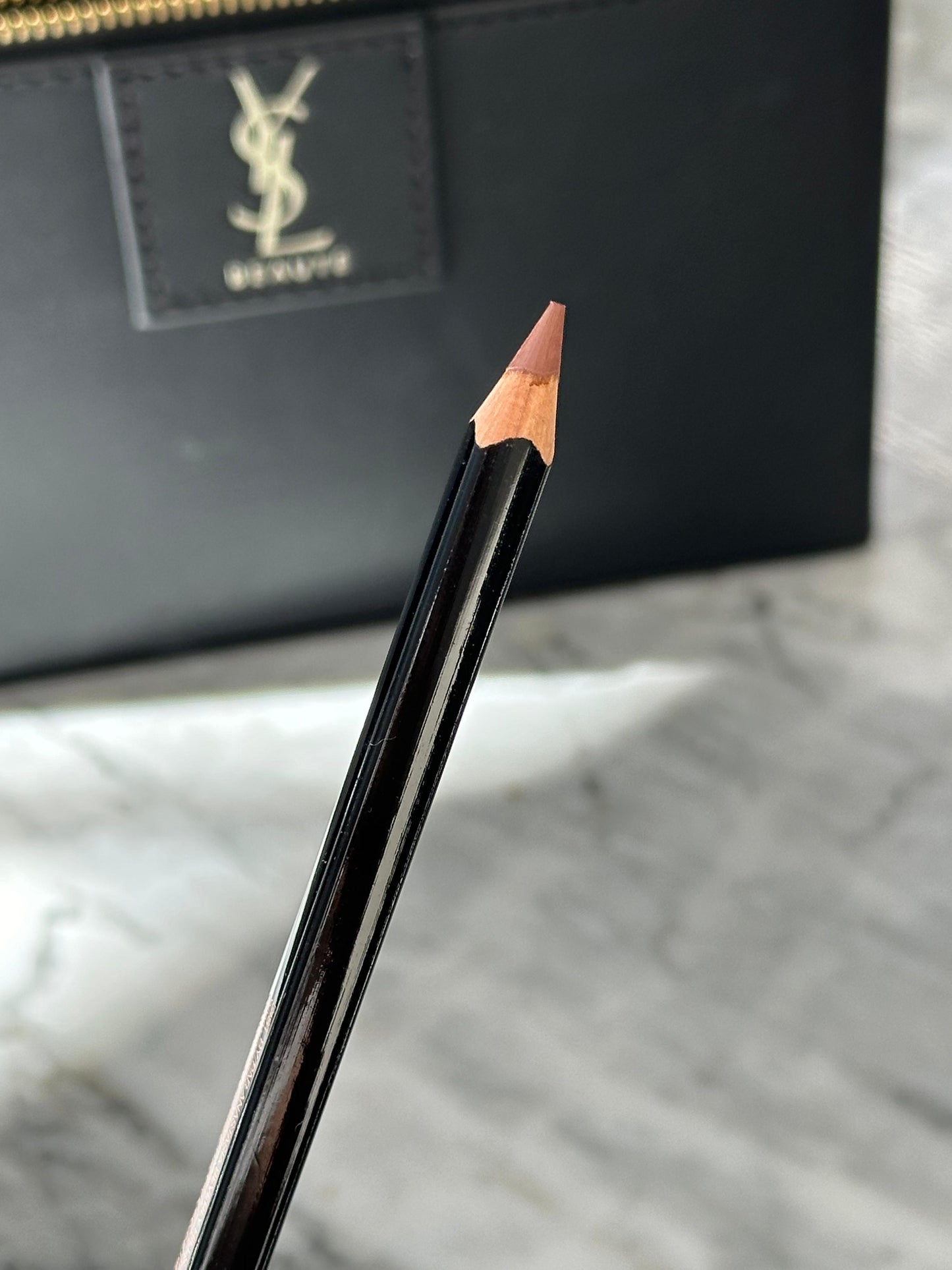 ANASTASIA BEVERLY HILLS
Lip Liner - Hazelnut
A Full-Pigment Lip pencil For Shaping And Contouring Lips With Precision