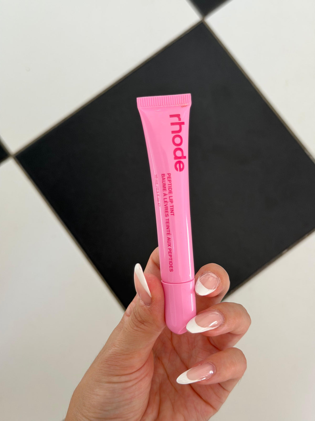 RHODE Peptide Lip Tint
The Tinted Lip Layer - Jelly Bean
