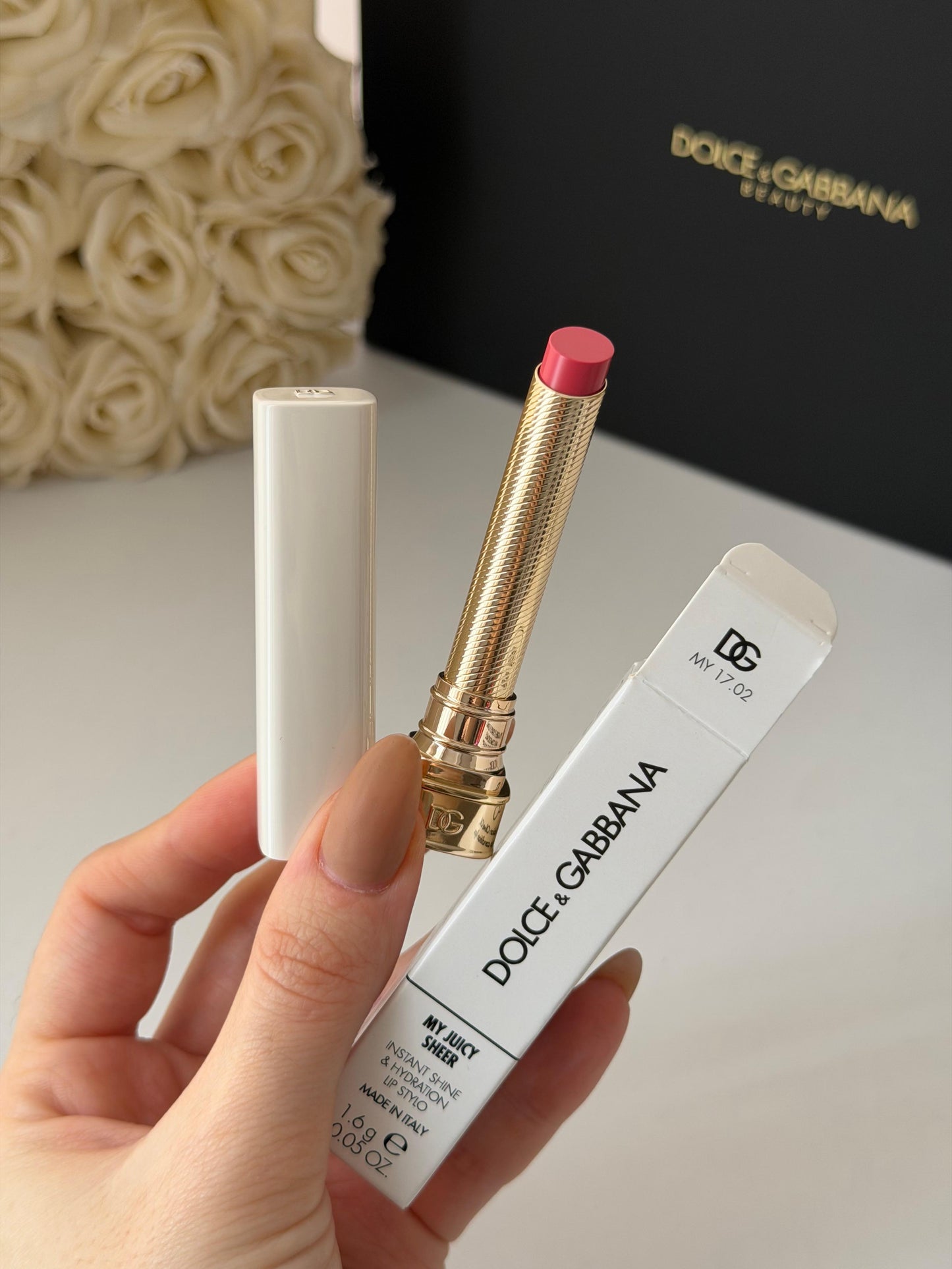 DOLCE&GABBANA My Juicy Sheer Lipstick - My 17.02
Instant Shine & Hydration Lip Stylo
