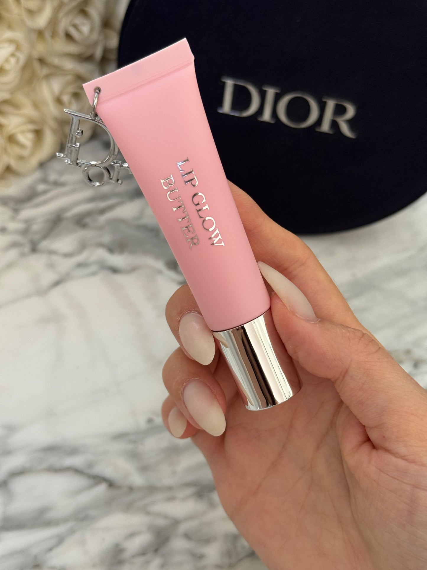 DIOR Addict Lip Glow Butter (101)
24-Hour Hydrating Shine Lip Treatment Peptide + Ceramide