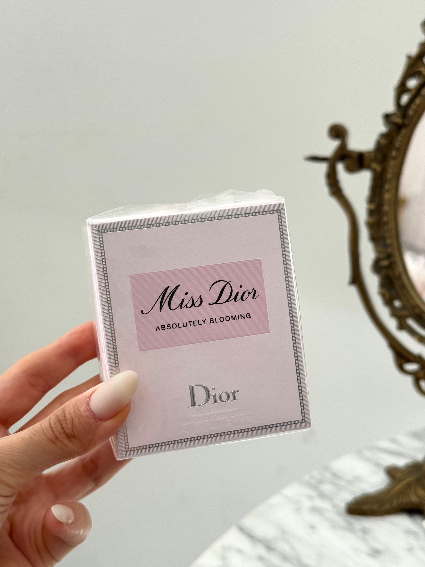 DIOR Miss Dior Absolutely Blooming
Eau De Parfum