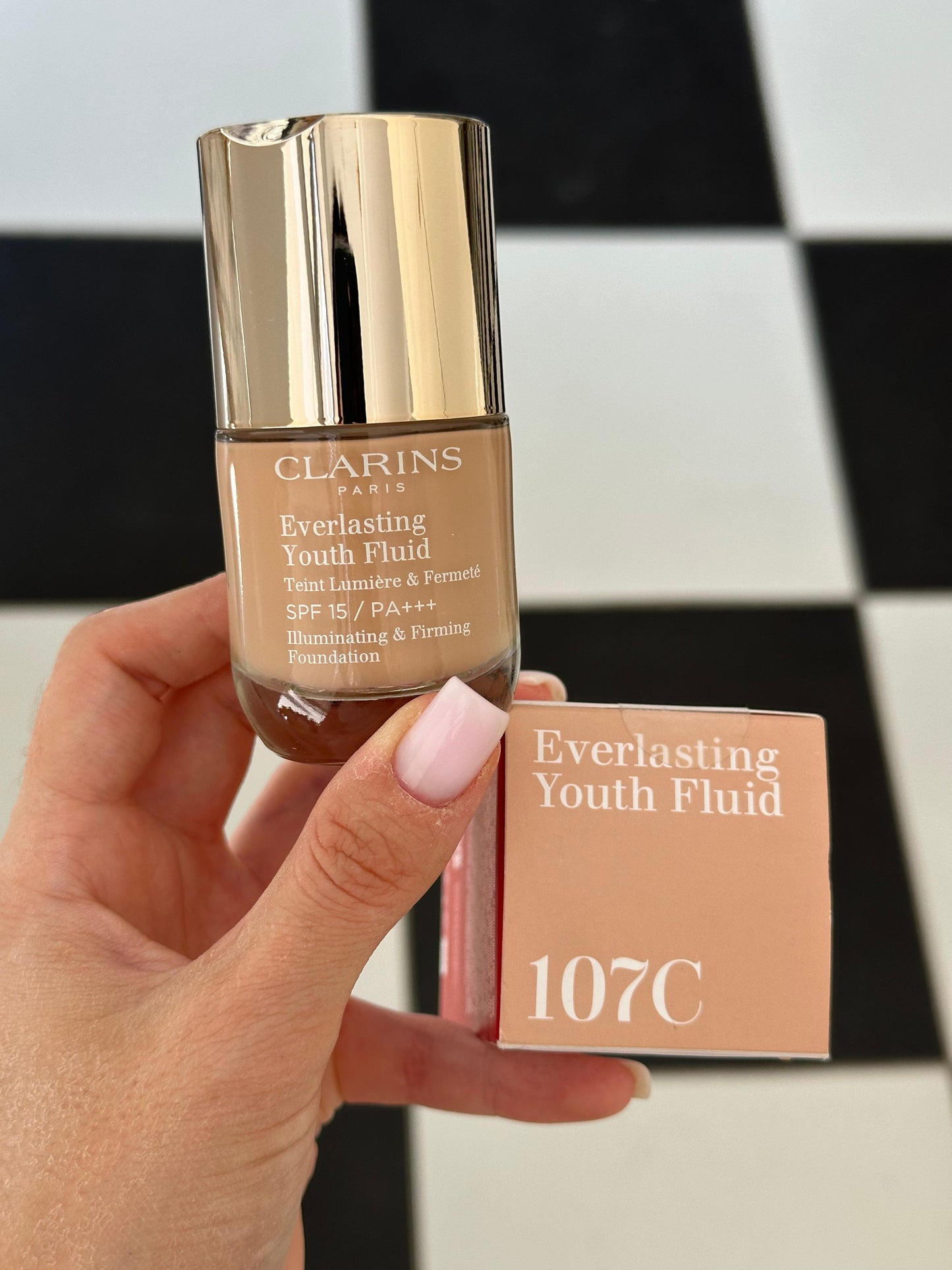 CLARINS Everlasting Youth Fluid Anti-Aging Foundation