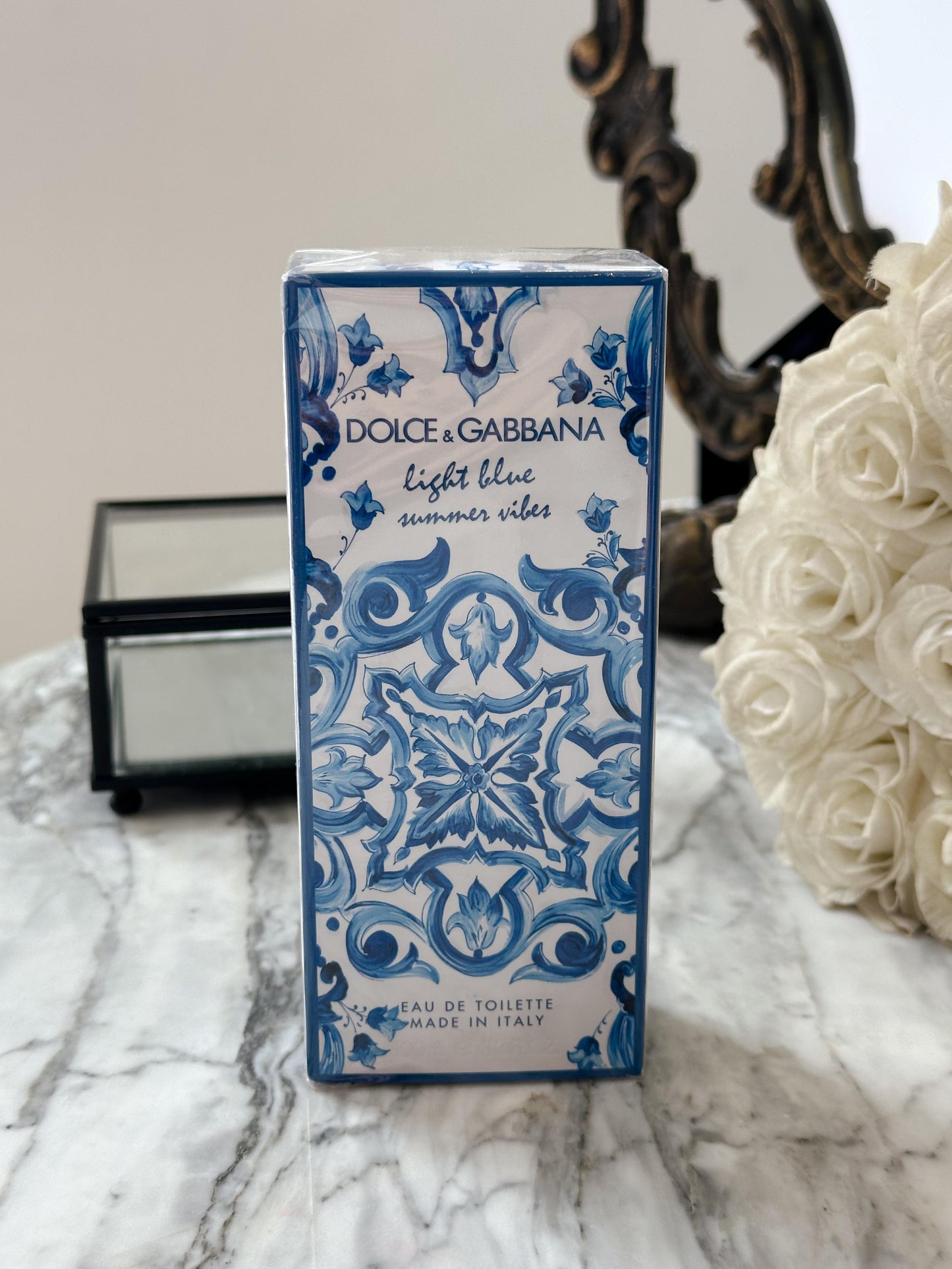 DOLCE&GABBANA Light Blue Summer Vibes Eau de Toilette 100ml
Woody And Fruity Notes