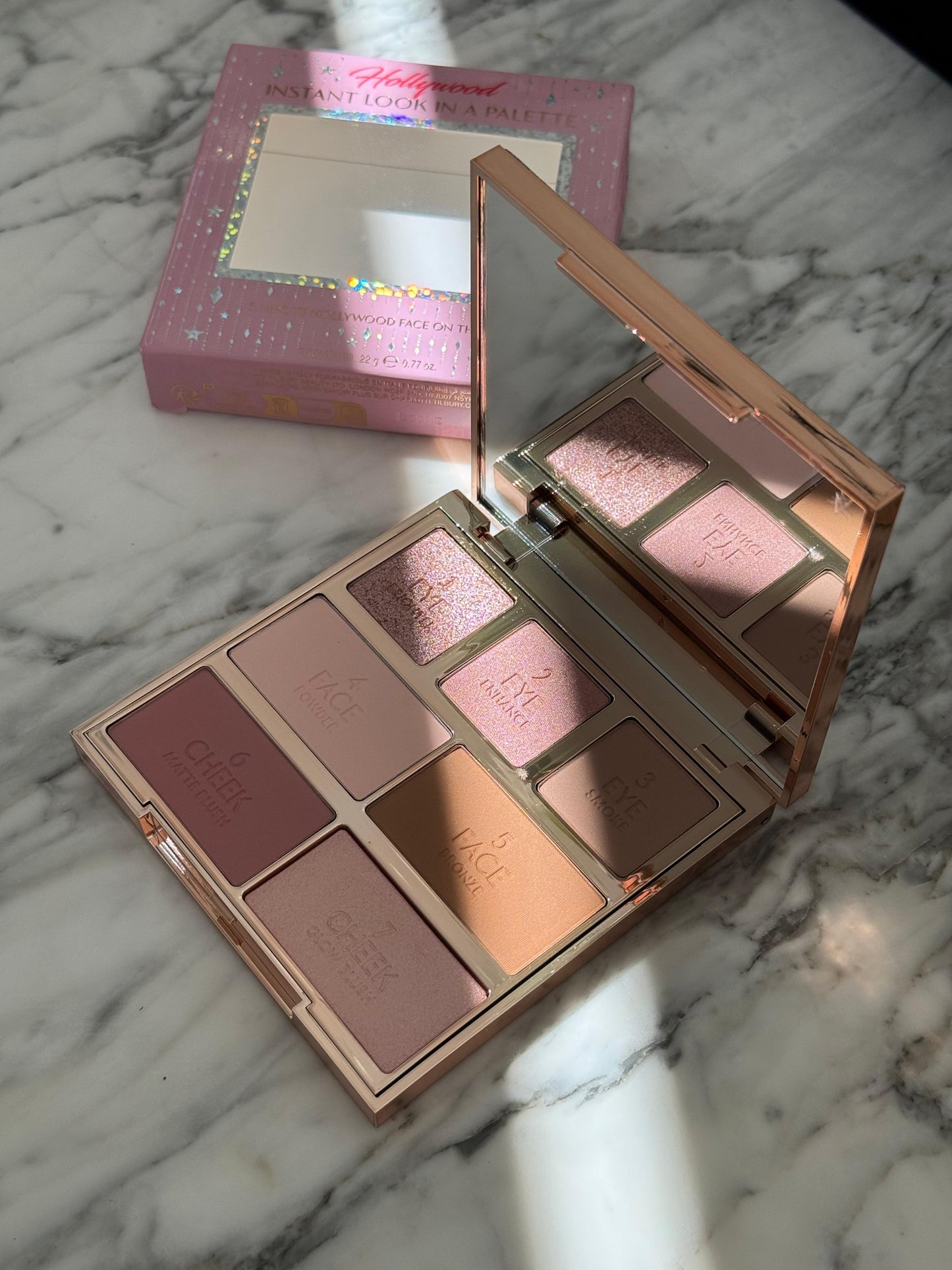 CHARLOTTE TILBURY Hollywood Instant Look In A Palette