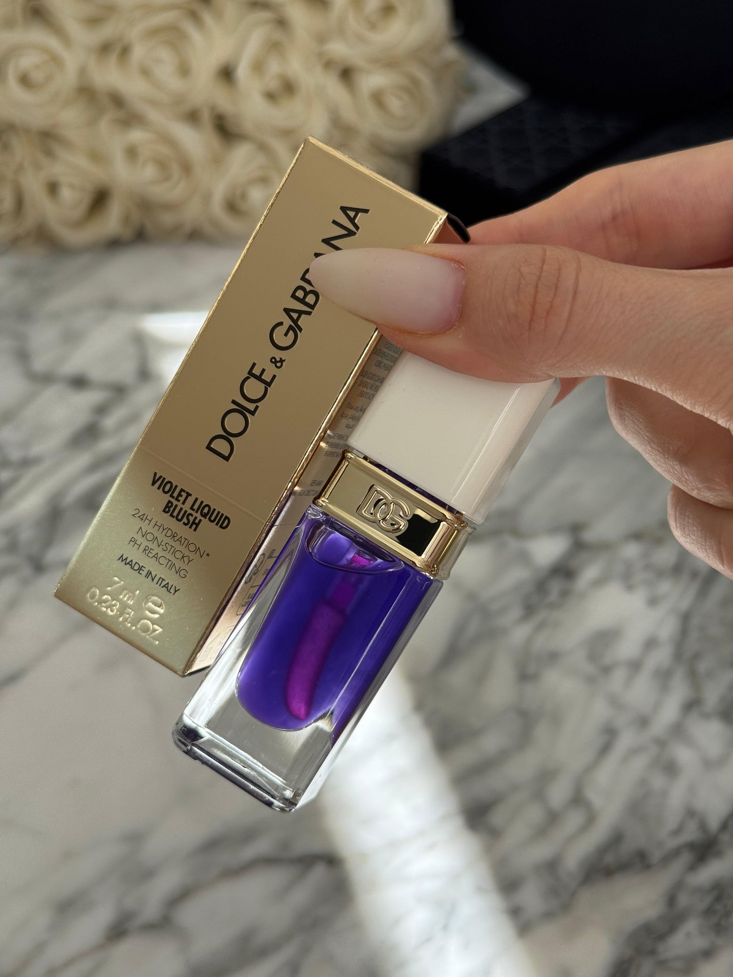 DOLCE & GABBANA Violet Liquid Blush
24H Hydrating Non-sticky pH Reacting