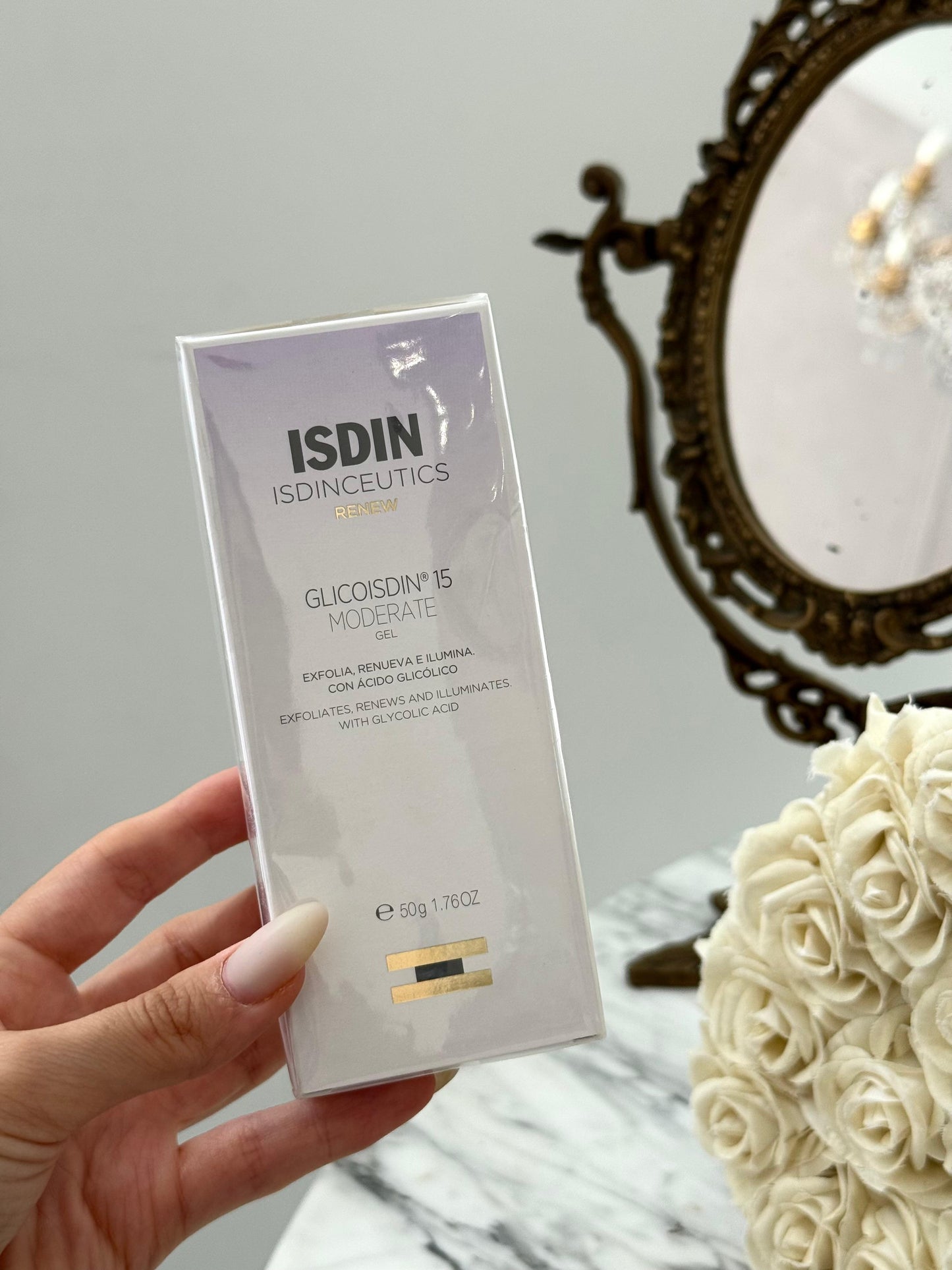 ISDIN Isdinceutics Glicoisdin® 15 Moderate
Exfoliating Glycolic Acid Facial Gel
