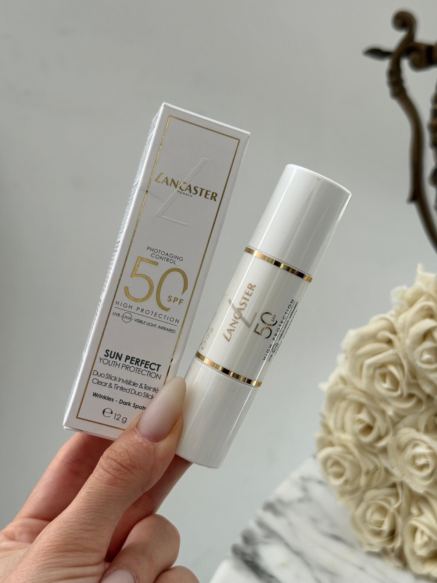 LANCASTER Sun Perfect Youth Protection Duo Stick Invisible SPF50