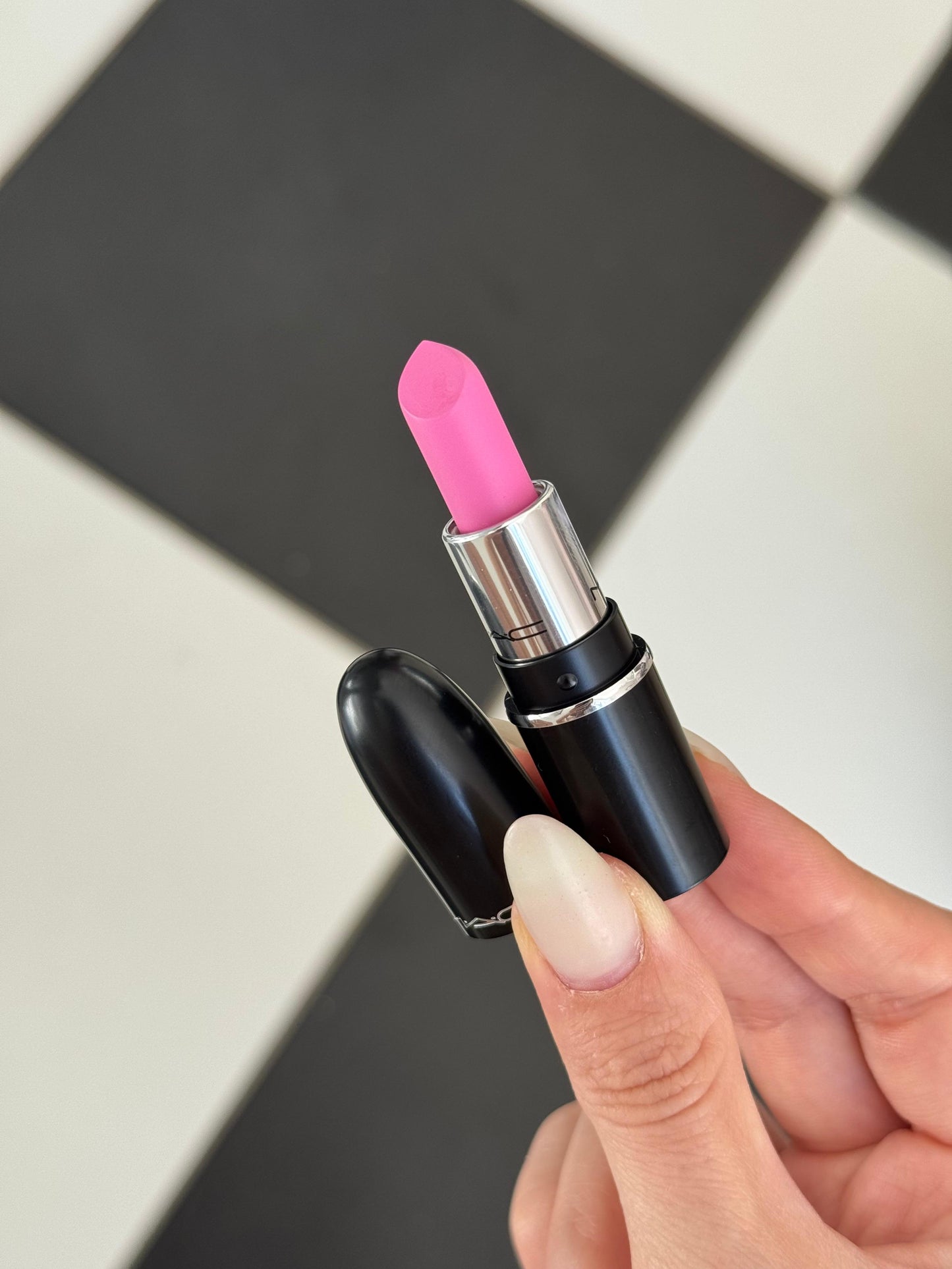 MAC Mini Lipstick - Pink