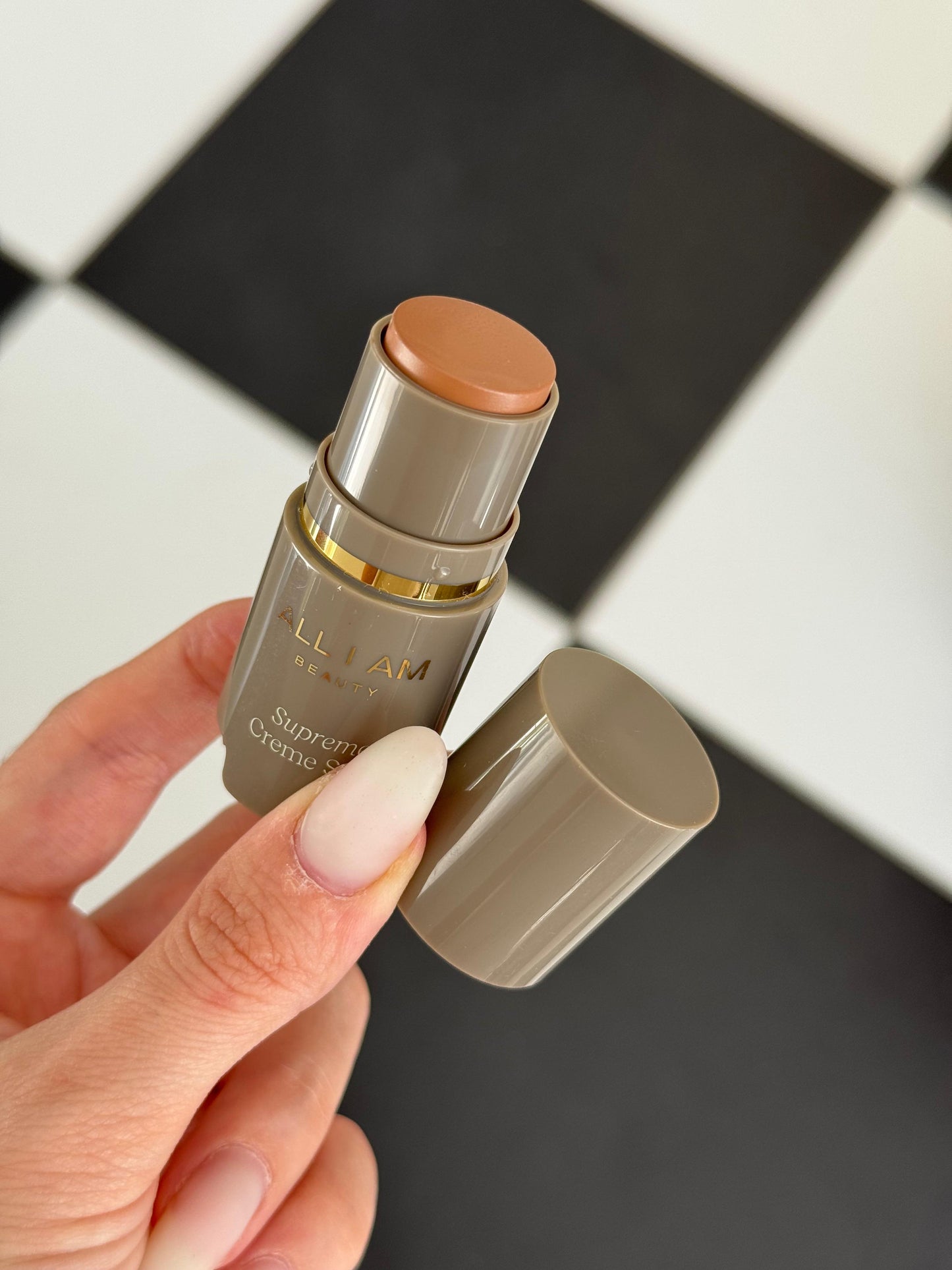 ALL I AM BEAUTY Supreme Creme Stick - Medium Baked