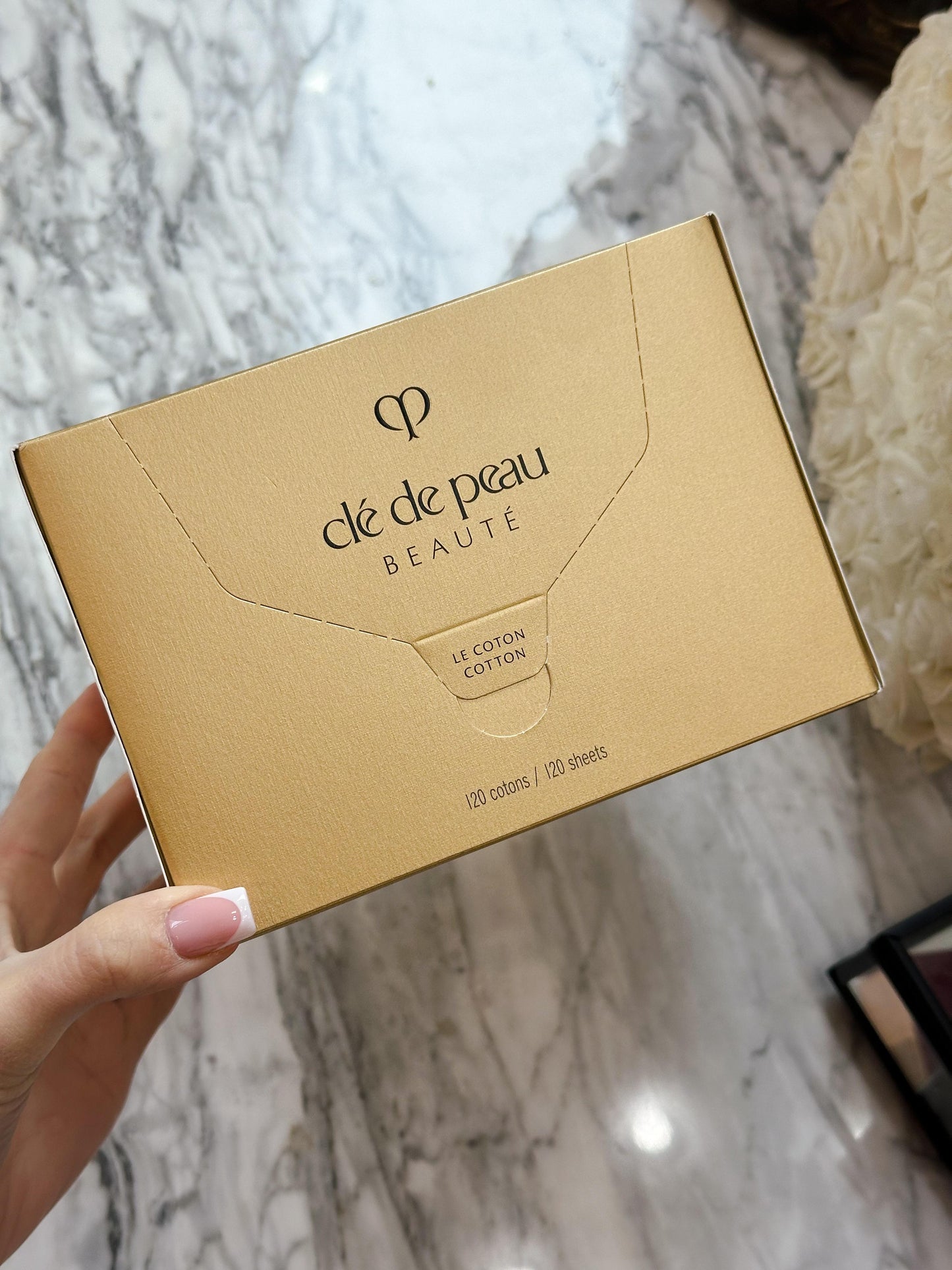 CLÉ DE PEAU BEAUTÉ Cotton