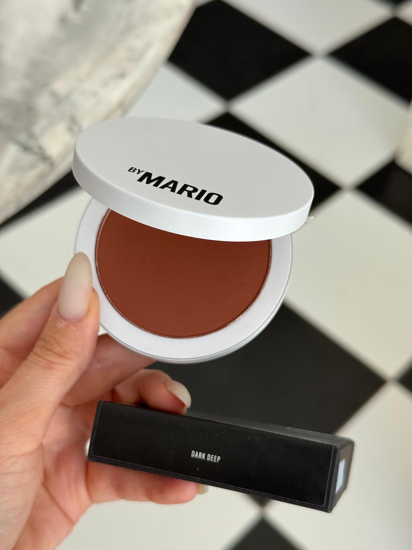 MAKEUP BY MARIO Softsculpt Powder Bronzer - Dark Deep