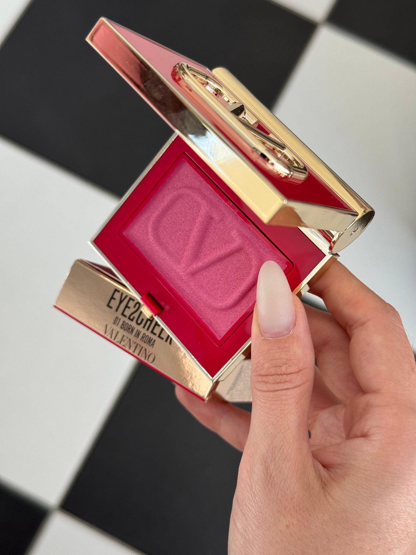 VALENTINO Eye2Cheek Dual-Use Blush & Eyeshadow (01)