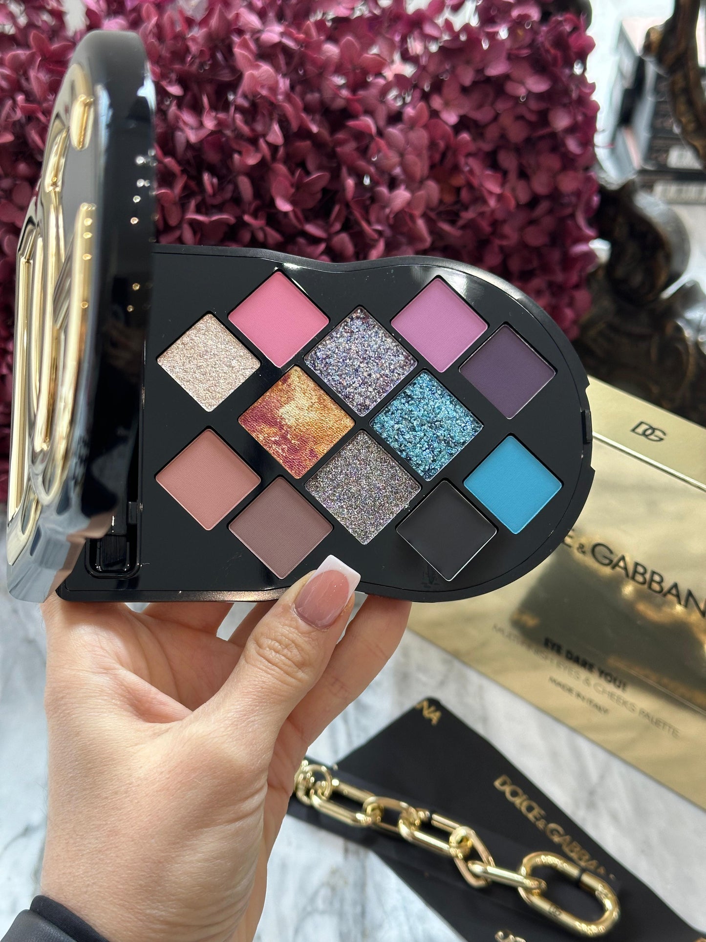 DOLCE&GABBANA Eye Dare You!
Multi-finish Eyes & Cheeks Palette