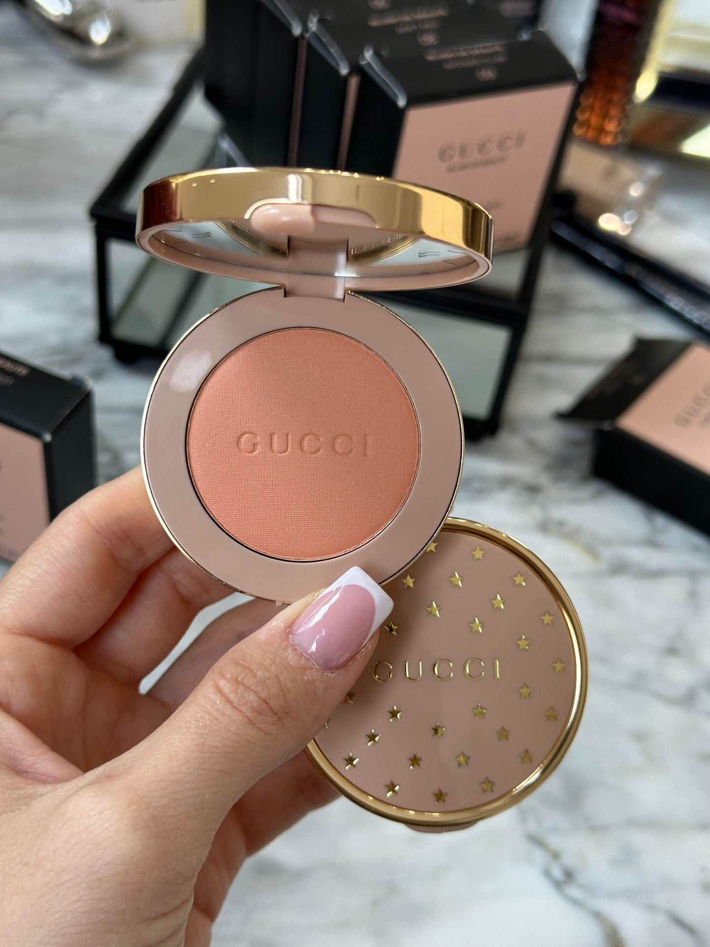 GUCCI Blush De Beauté - Cheeks & Eyes Powder Luminous Matte (02)