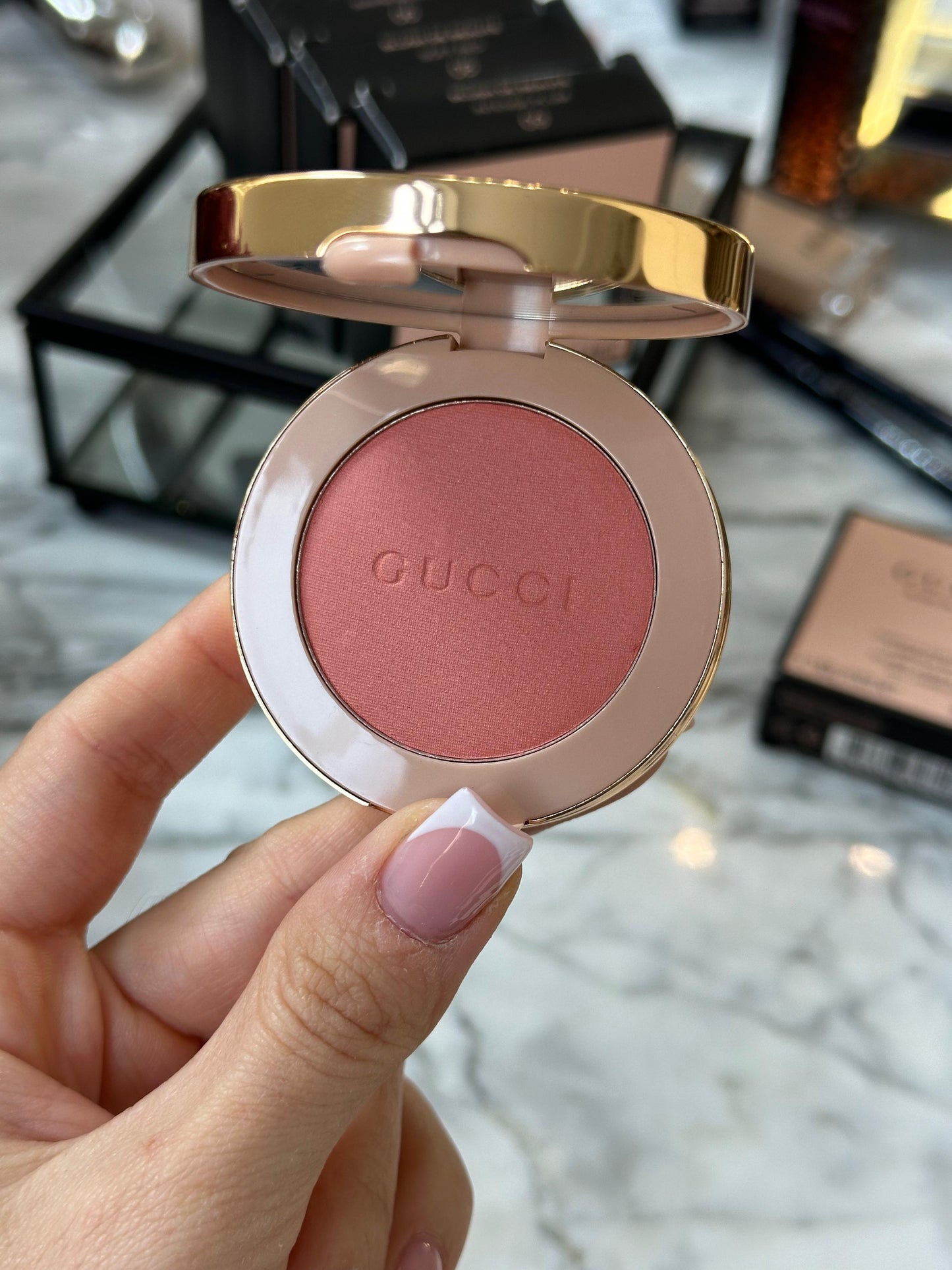 GUCCI Blush De Beauté - Cheeks & Eyes Powder Luminous Matte (04)