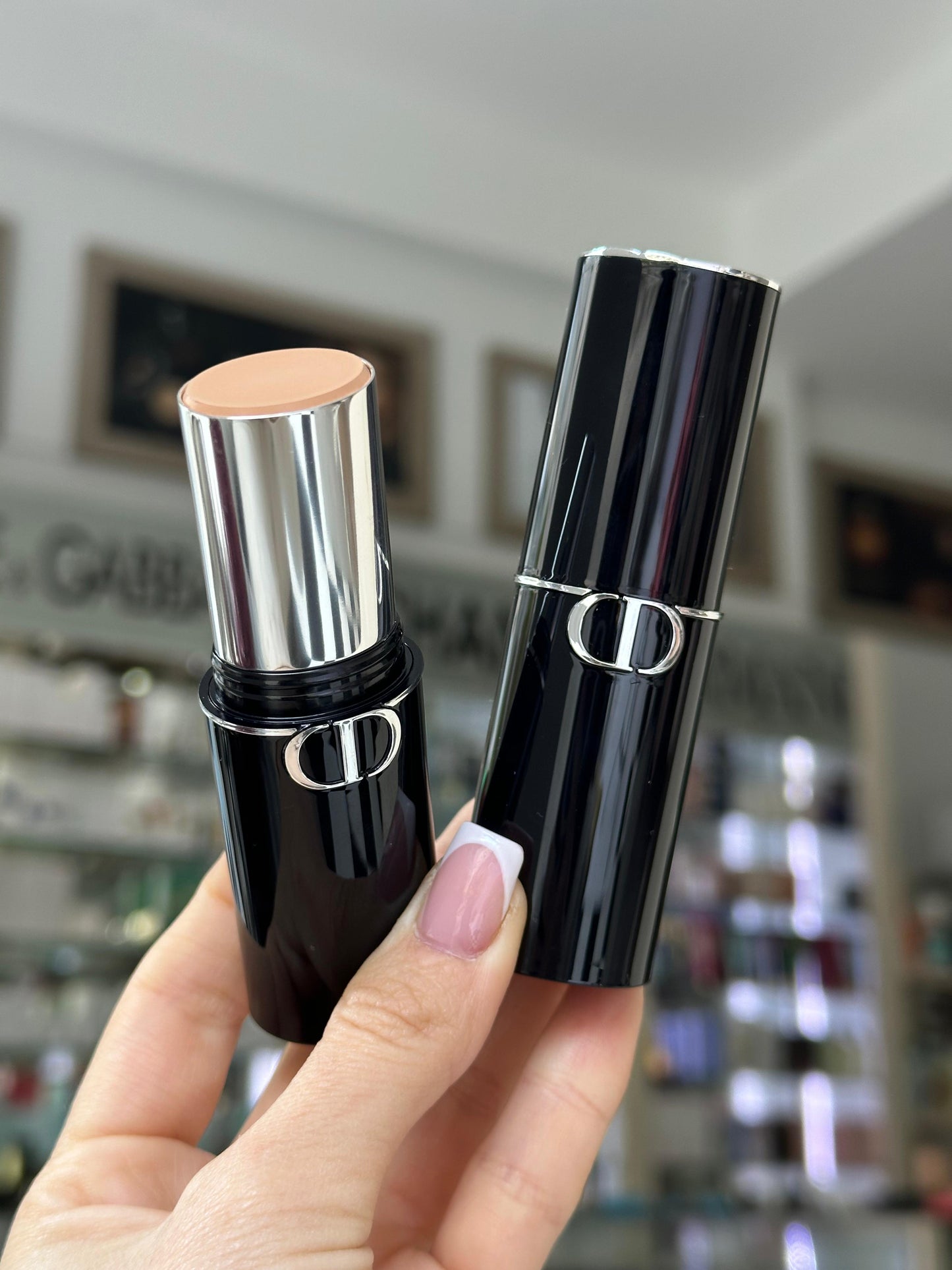 DIOR Forever Skin Perfect
Multi-Use Foundation Stick - Blur Perfection - 24H Wear and Hydration