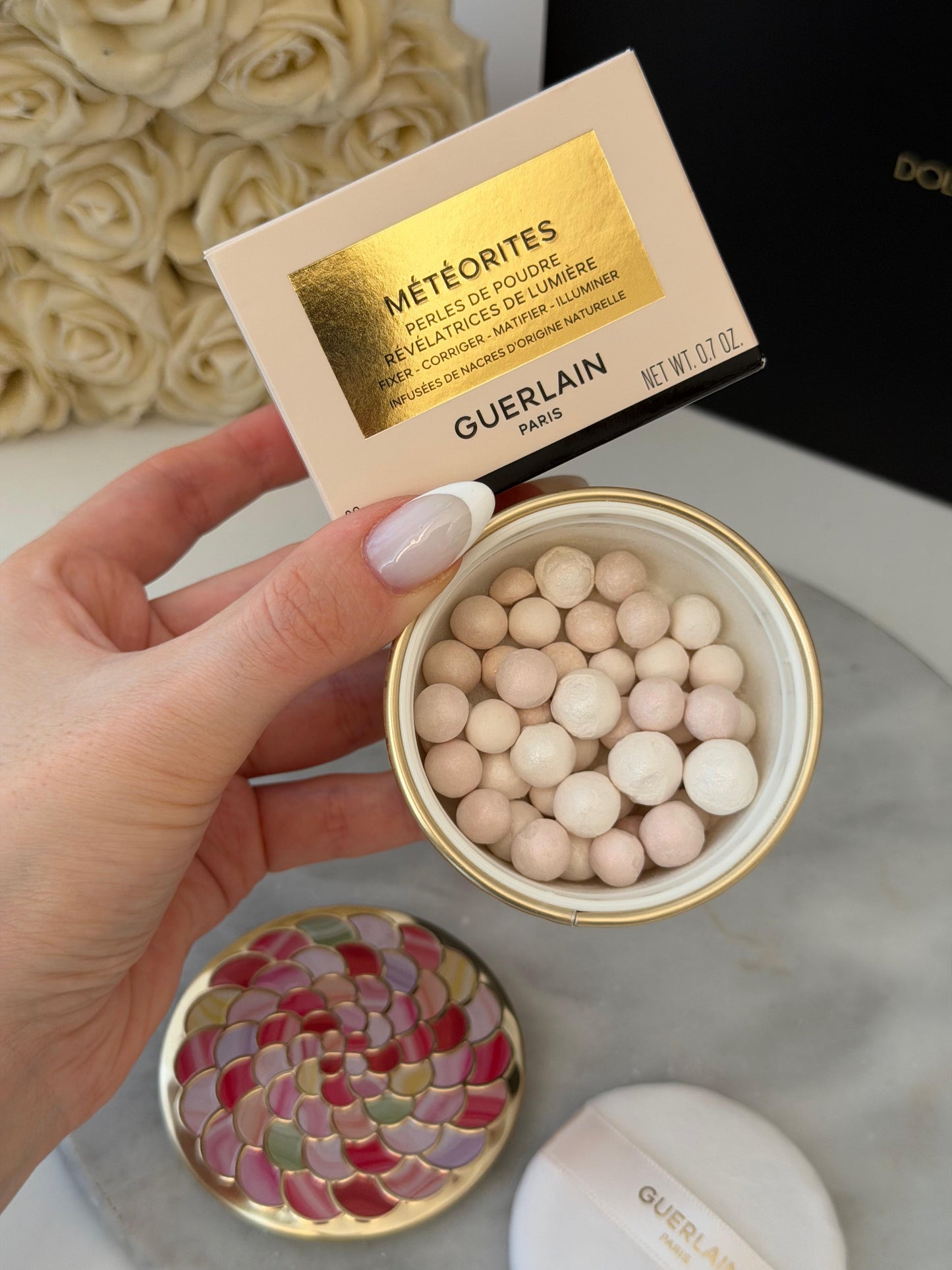 GUERLAIN Météorites Light-Revealing Pearls Of Powder
Correct, Mattify, Illuminate (01)
