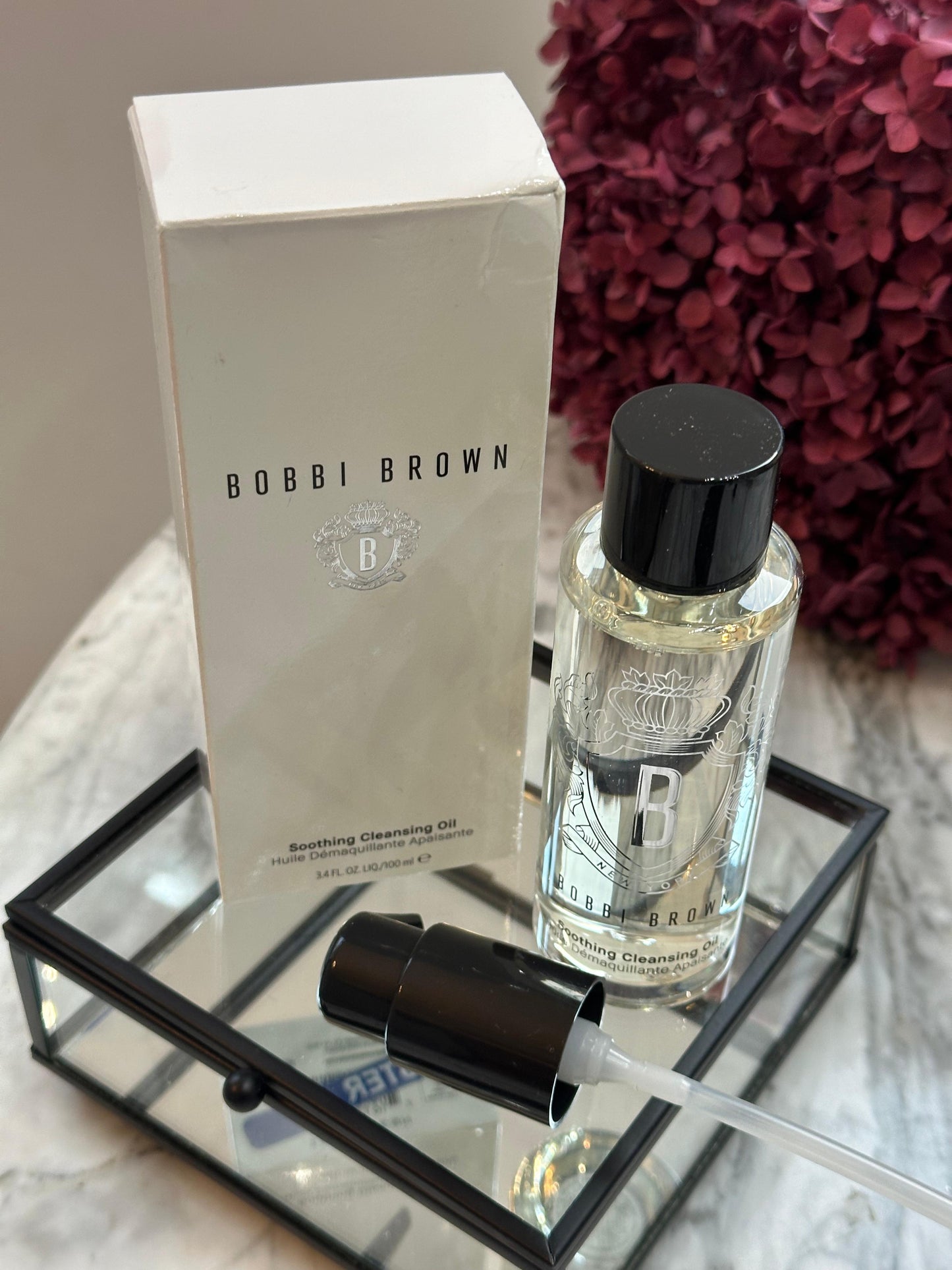 BOBBI BROWN
Soothing Cleansing Oil