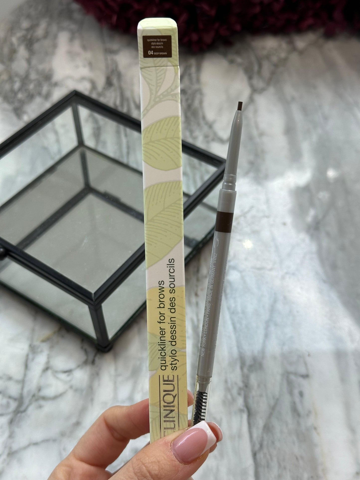 CLINIQUE Quickliner™ For Brows Eyebrow Pencil (04)