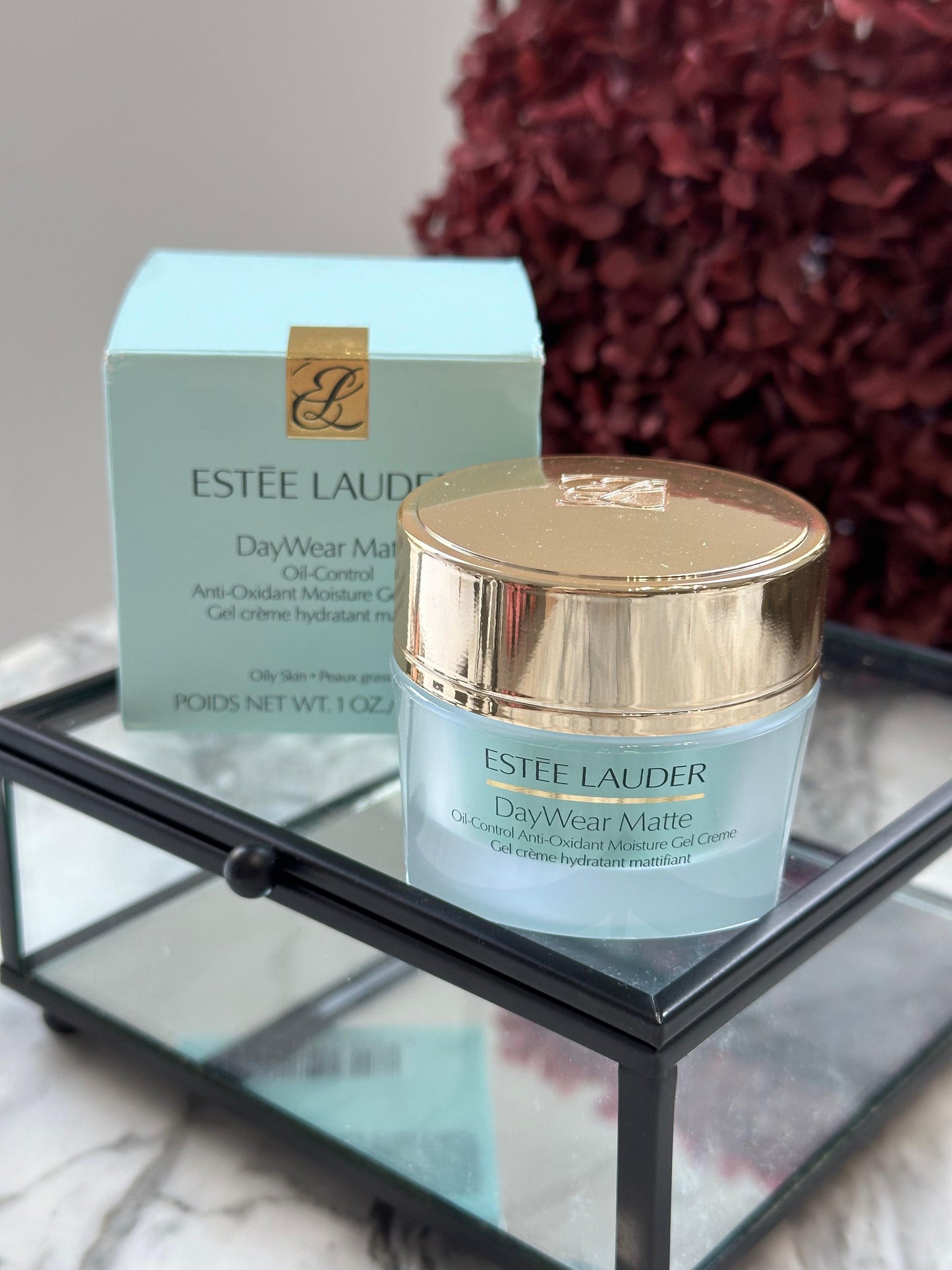 ESTÉE LAUDER DayWear Matte Moisturizer
Oil-Control Anti-Oxidant Hydratation Moisture Gel Creme