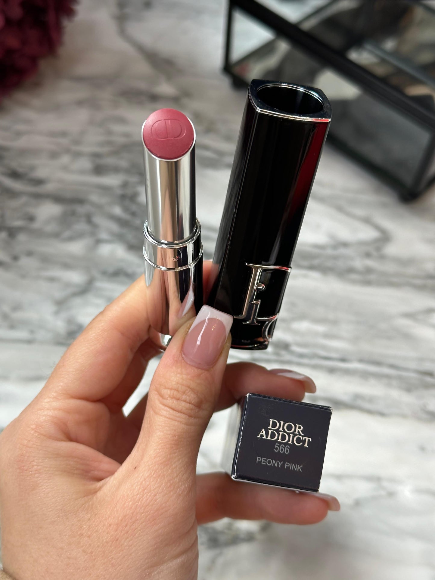 DIOR Addict
Hydrating Shine Lipstick (566)