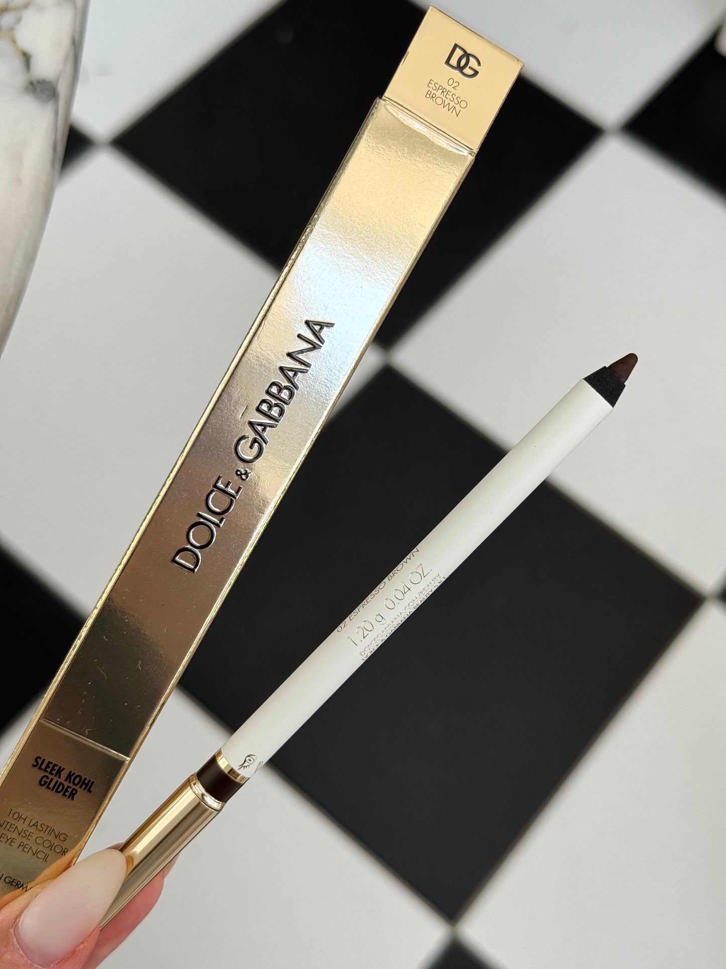 DOLCE&GABBANA Sleek Khol Glider
10H Lasting Intense Color Eye Pencil