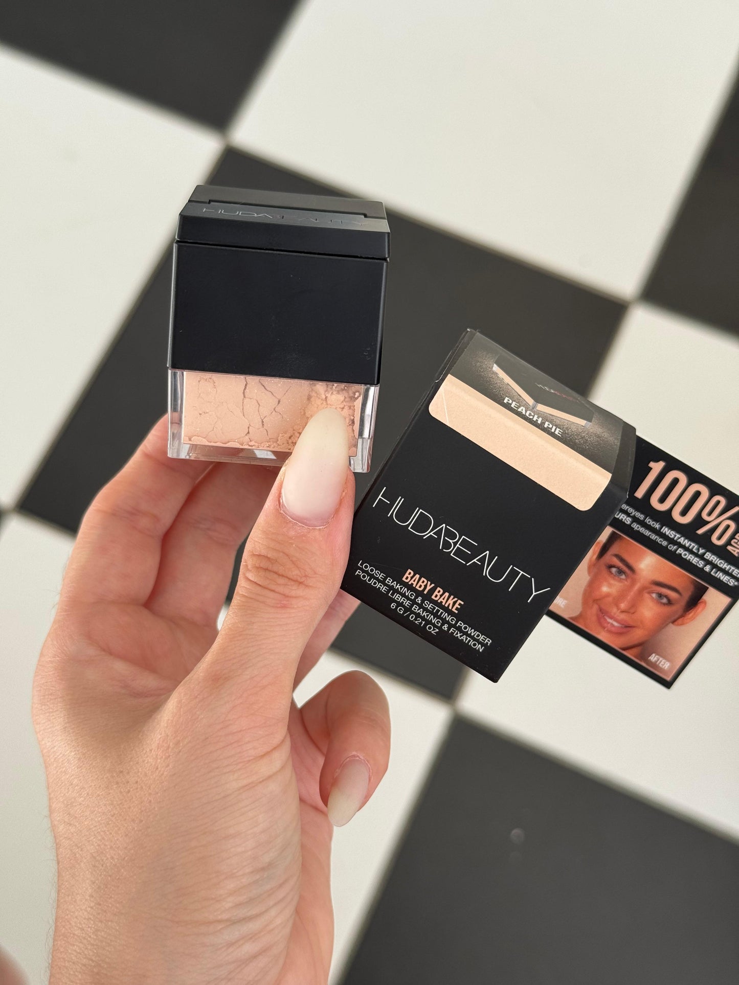 HUDA BEAUTY Baby Bake Mini Loose Baking & Setting Powder - Peach Pie