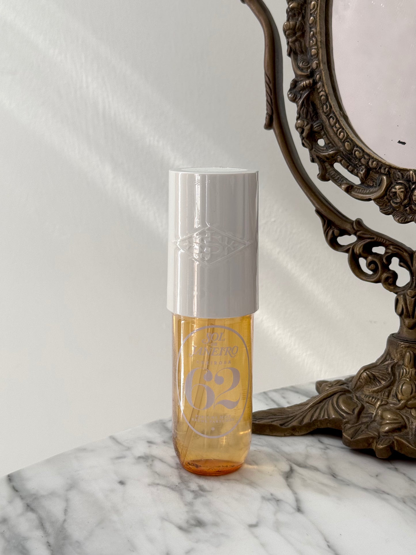 SOL DE JANEIRO
Brazilian Crush Cheirosa ’62 Bum Bum Hair & Body Fragrance Mist