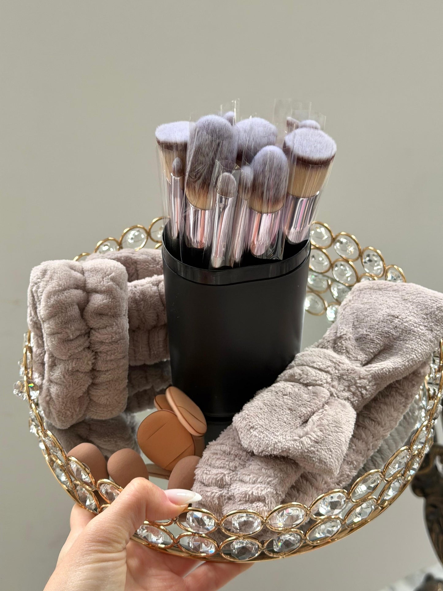 SHEONLY Makeup Brush Set 18 Pcs Professional Makeup Brush Set for Foundation, Powder, Concealers, Eye Shadows, Blush