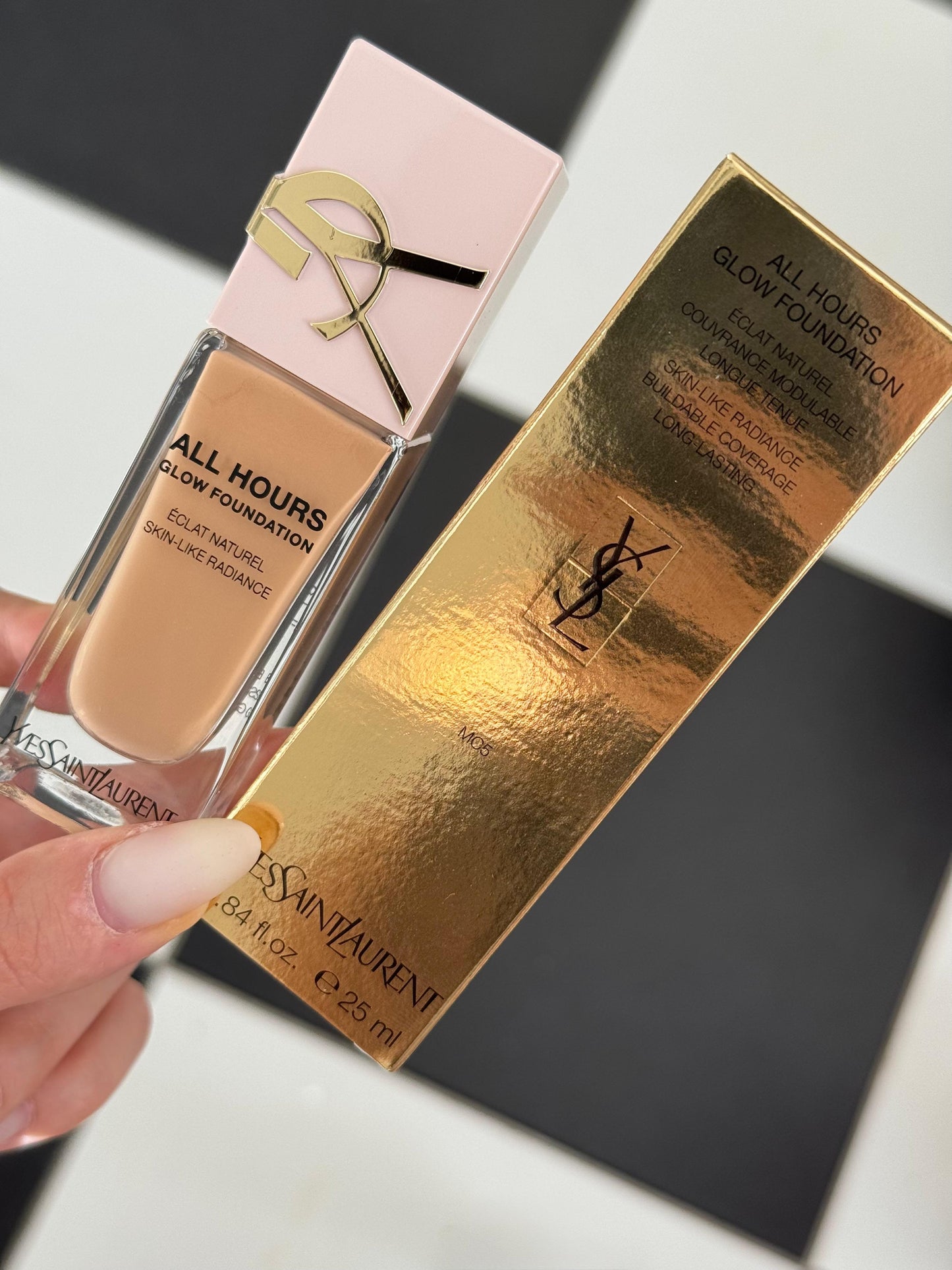 YSL All Hours Glow Foundation
Skin-Like Radiance Buildable Coverage (MC5)