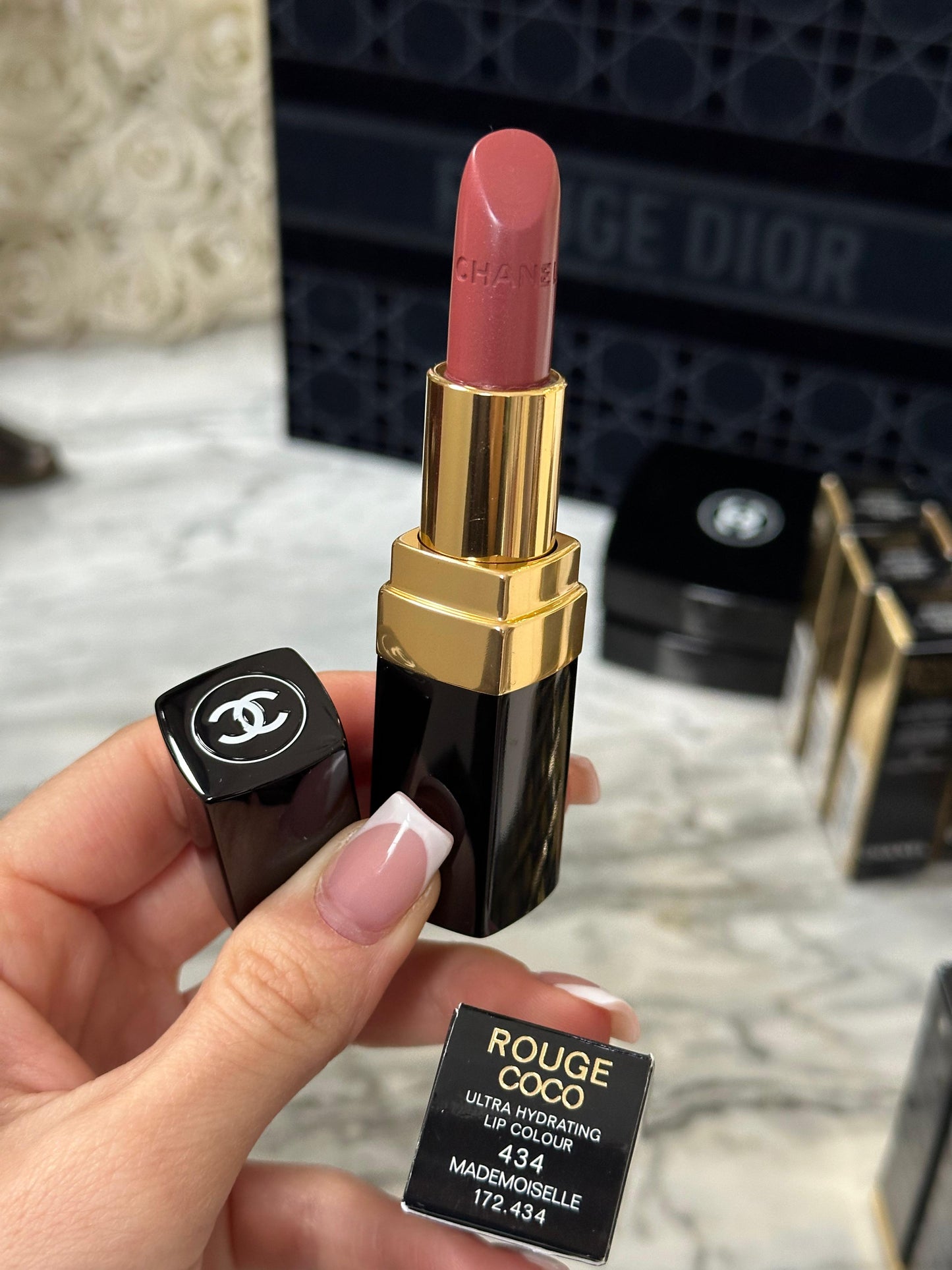 CHANEL Rouge Coco (434)
Ultra Hydrating Lipstick