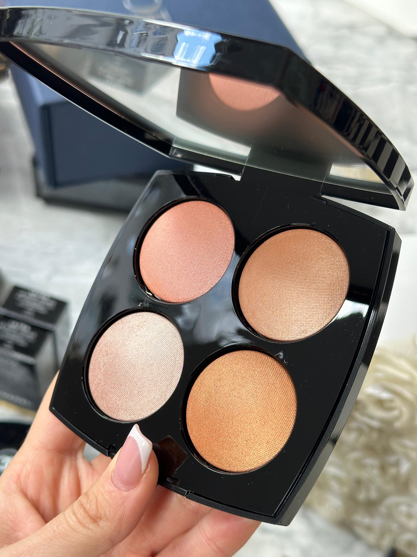 CHANEL Jeux De Lumières Eyeshadow and Highlighter Palette Limited Edition