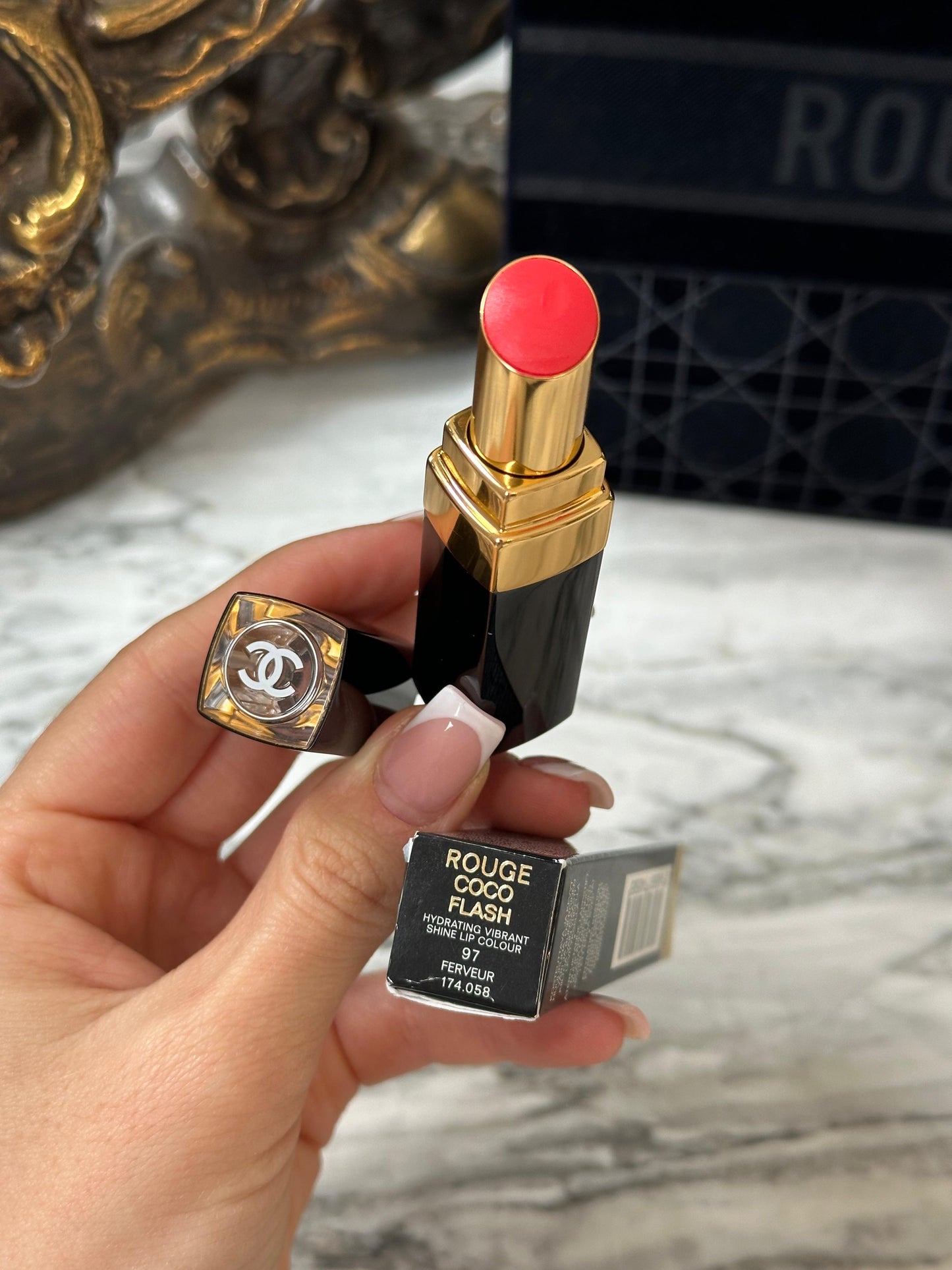 CHANEL Rouge Coco Flash (97)
Hydrating Vibrant Shine Lipstick
