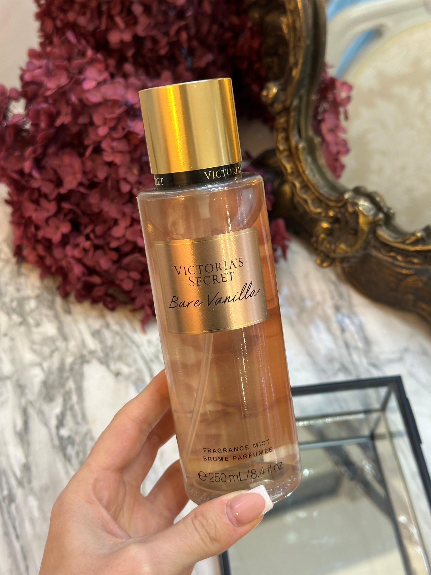 VICTORIA’S SECRET
Bare Vanilla Shimmer
Fragrance Mist