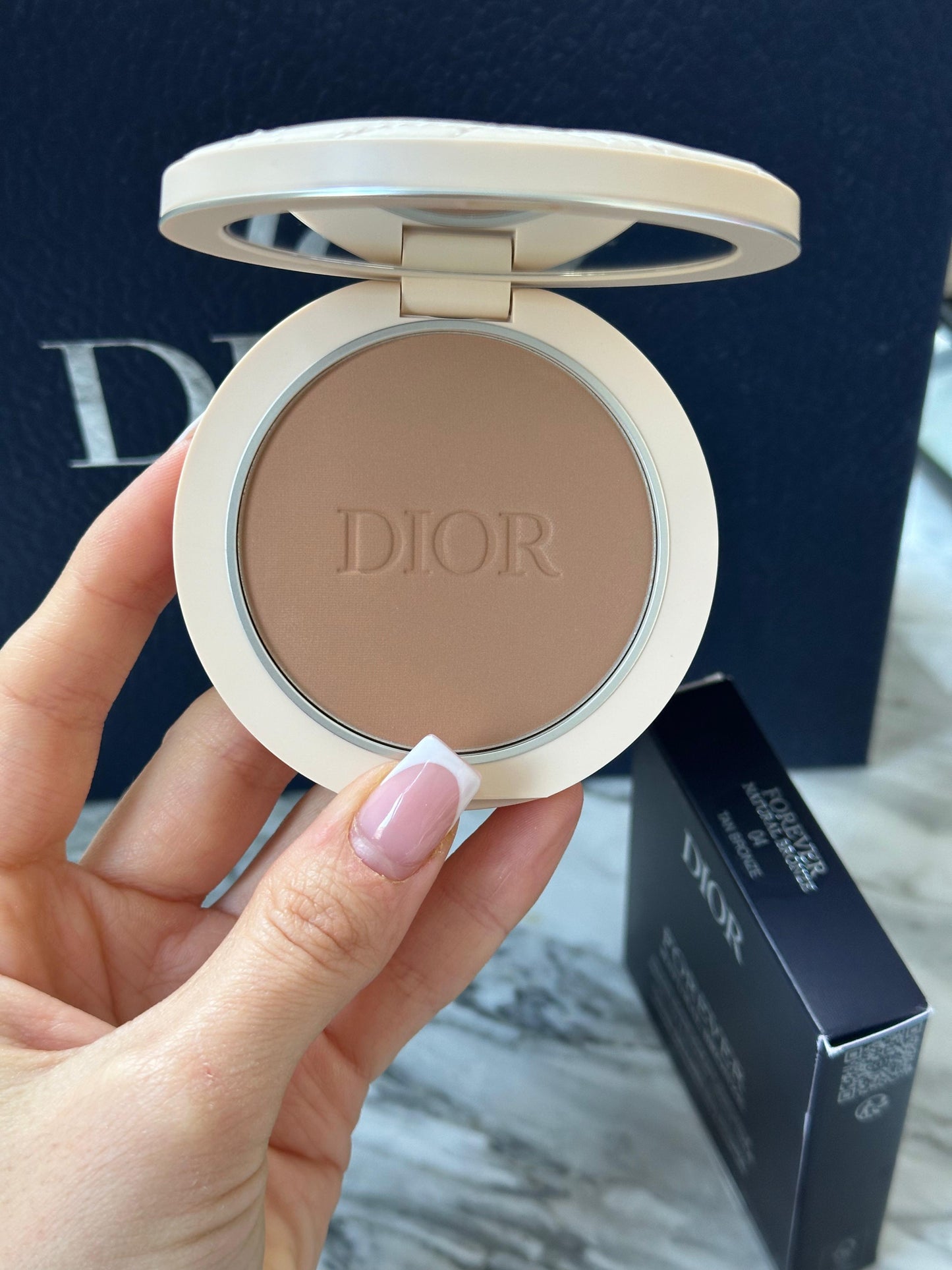 DIOR Forever Natural Bronze
Healthy Glow Bronzing Powder (04)