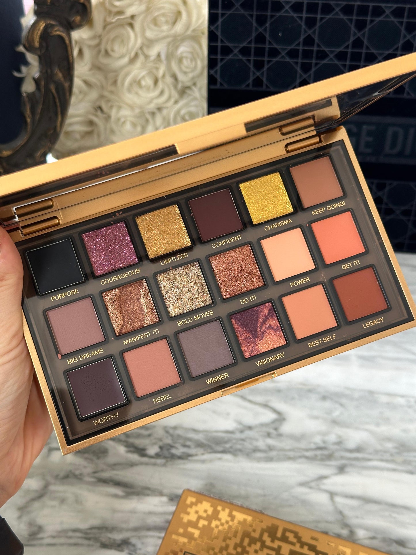 HUDA BEAUTY
Empowered Eyeshadow Palette