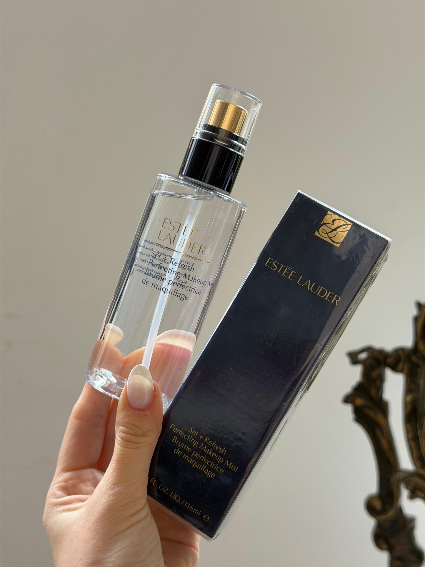 ESTEE LAUDER Set + Refresh Perfecting Makeup Mist