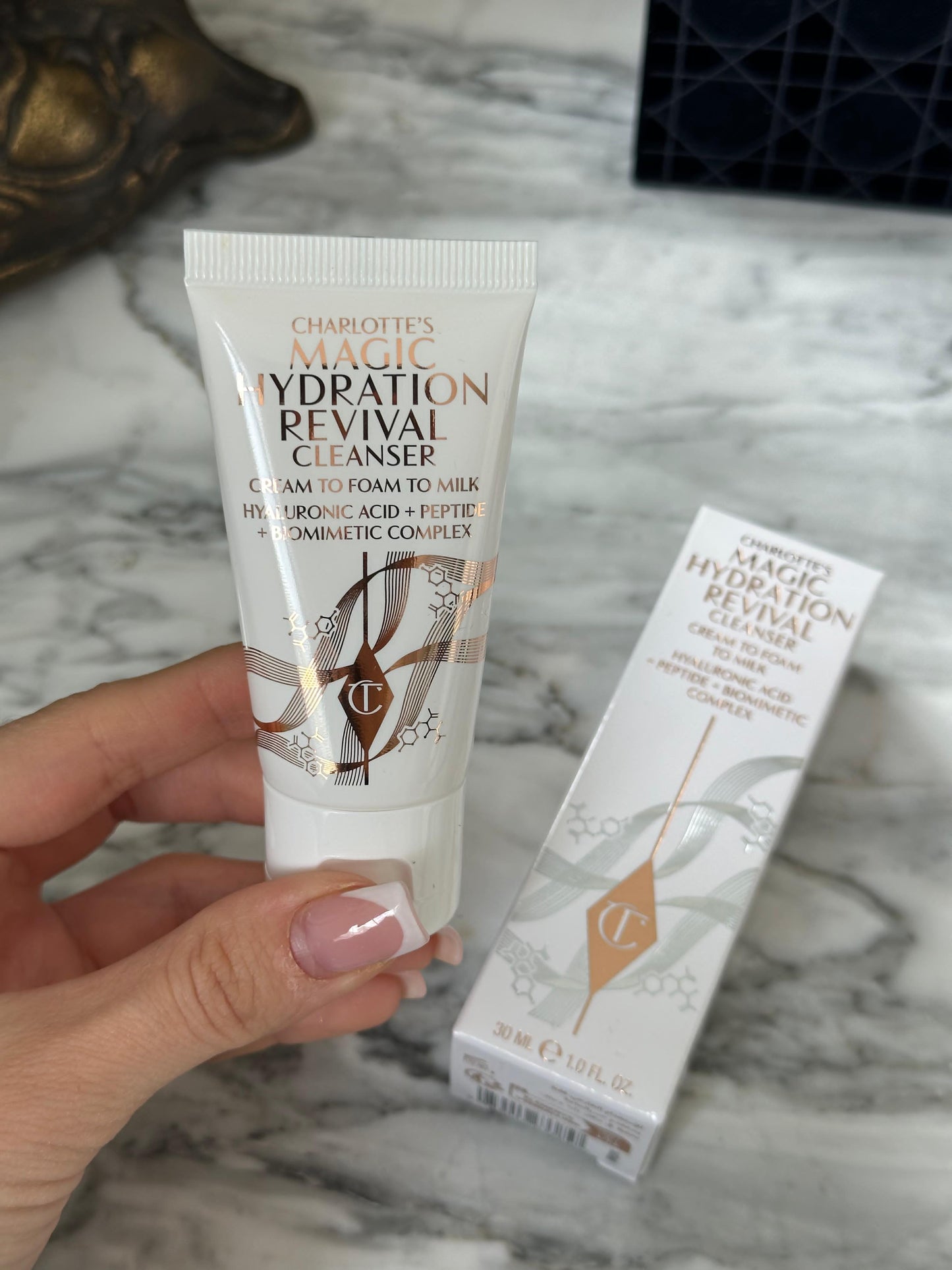 CHARLOTTE TILBURY Magic Hydration Revival Cleanser