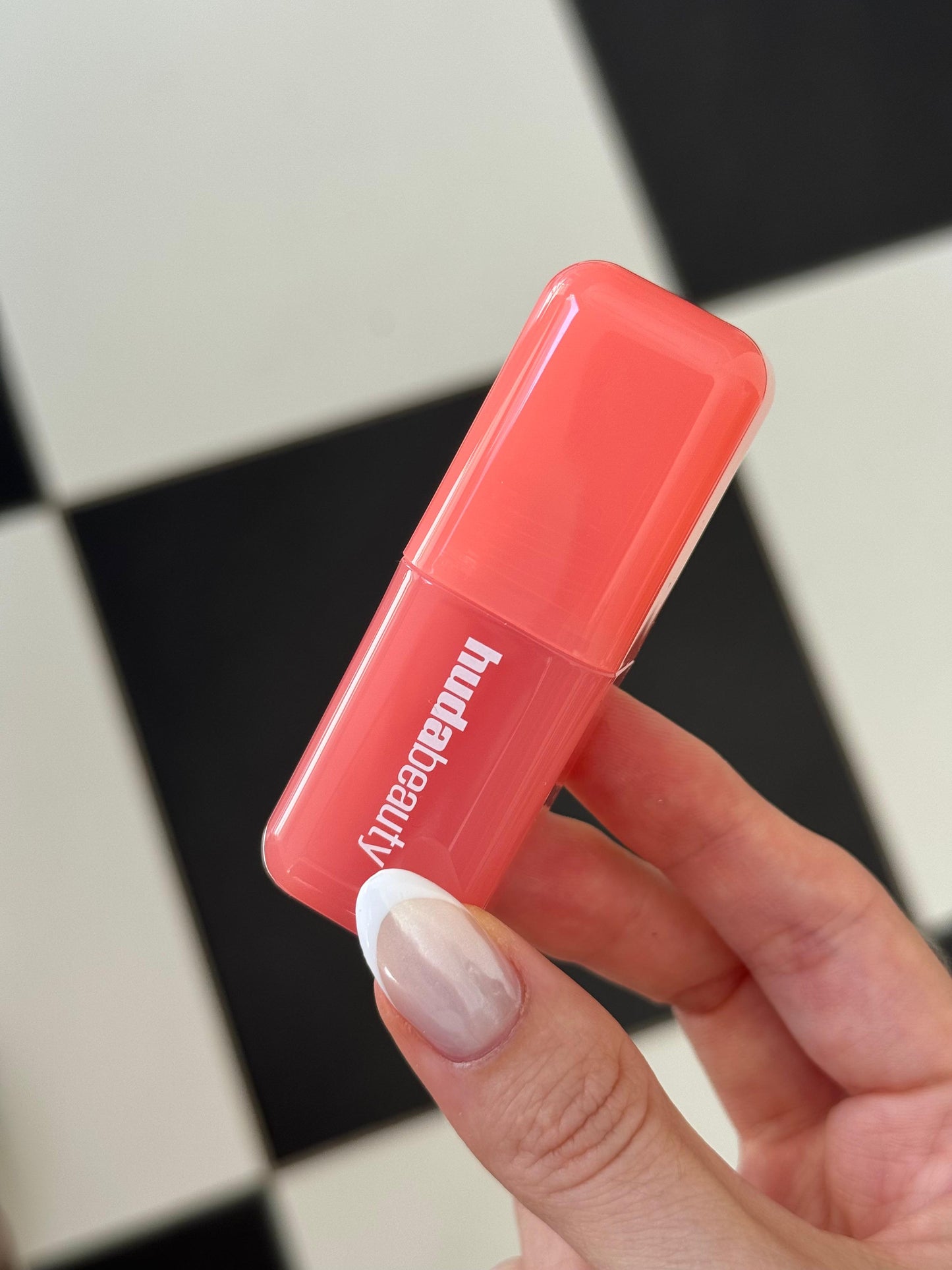 HUDA BEAUTY
Blush Filter Soft Glow Liquid Blush - Sunset Lychee