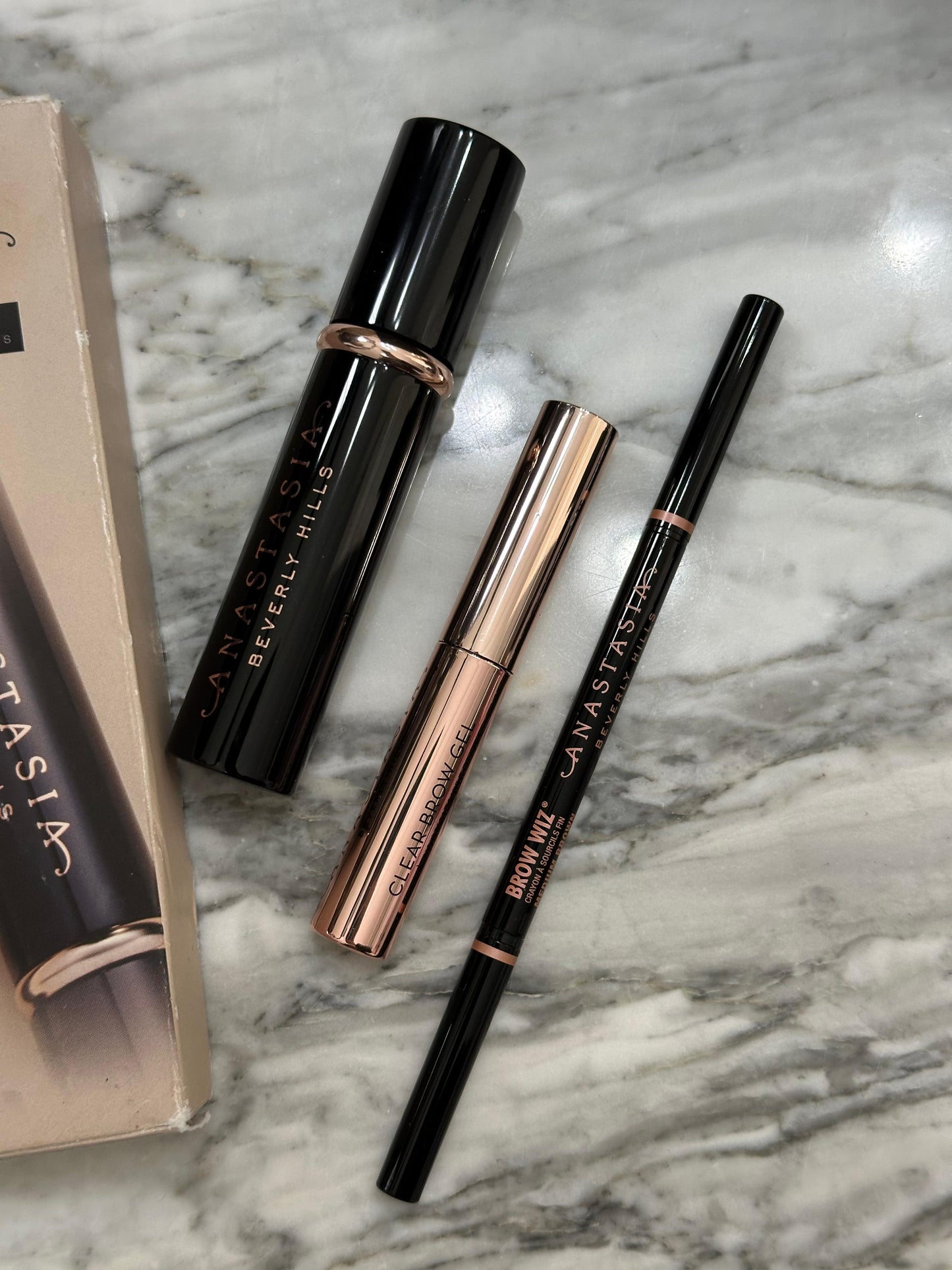 ANASTASIA BEVERLY HILLS
Brow & Lash Styling Kit